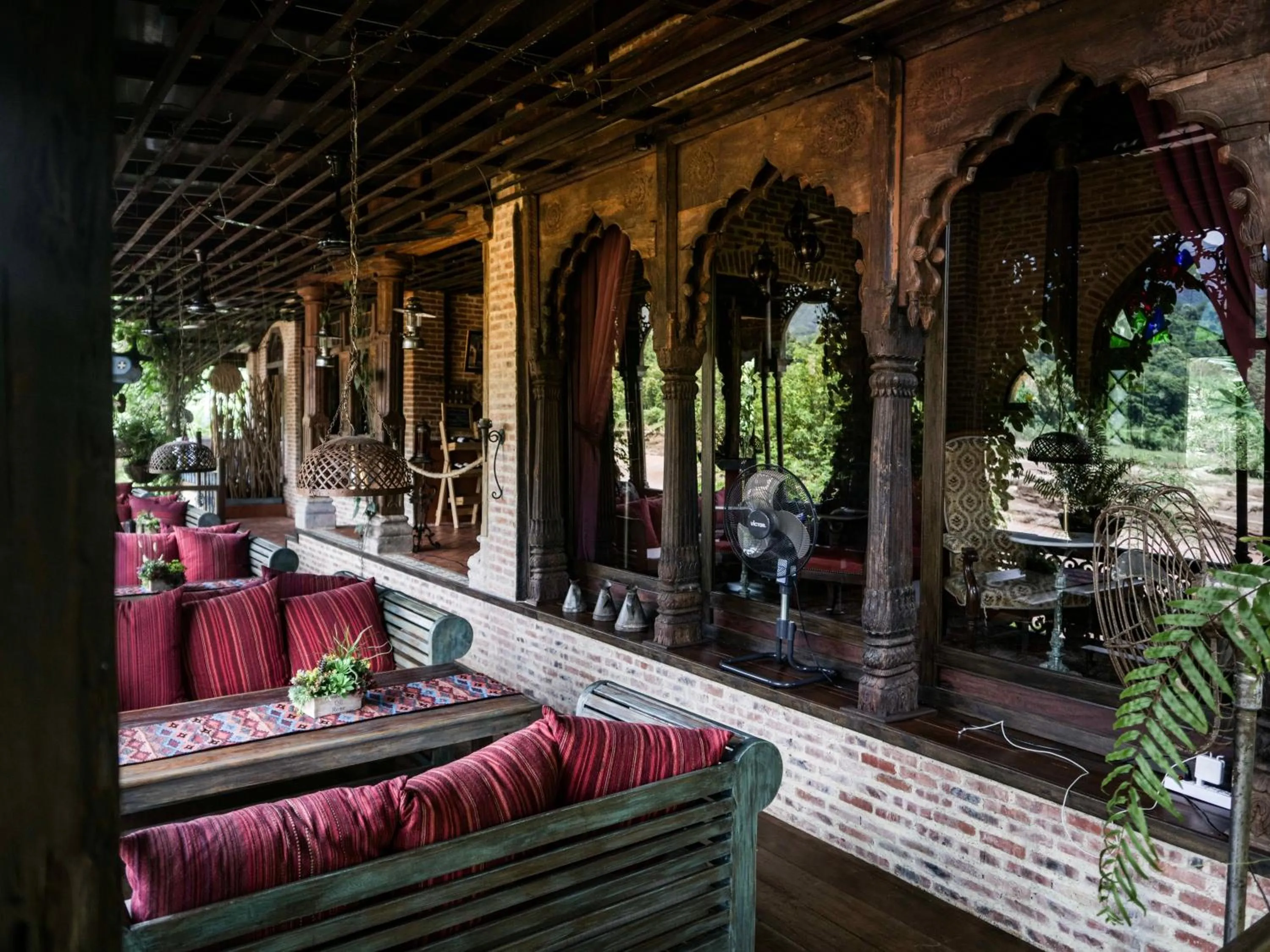 Restaurant/places to eat in Chateau Orientale Resort