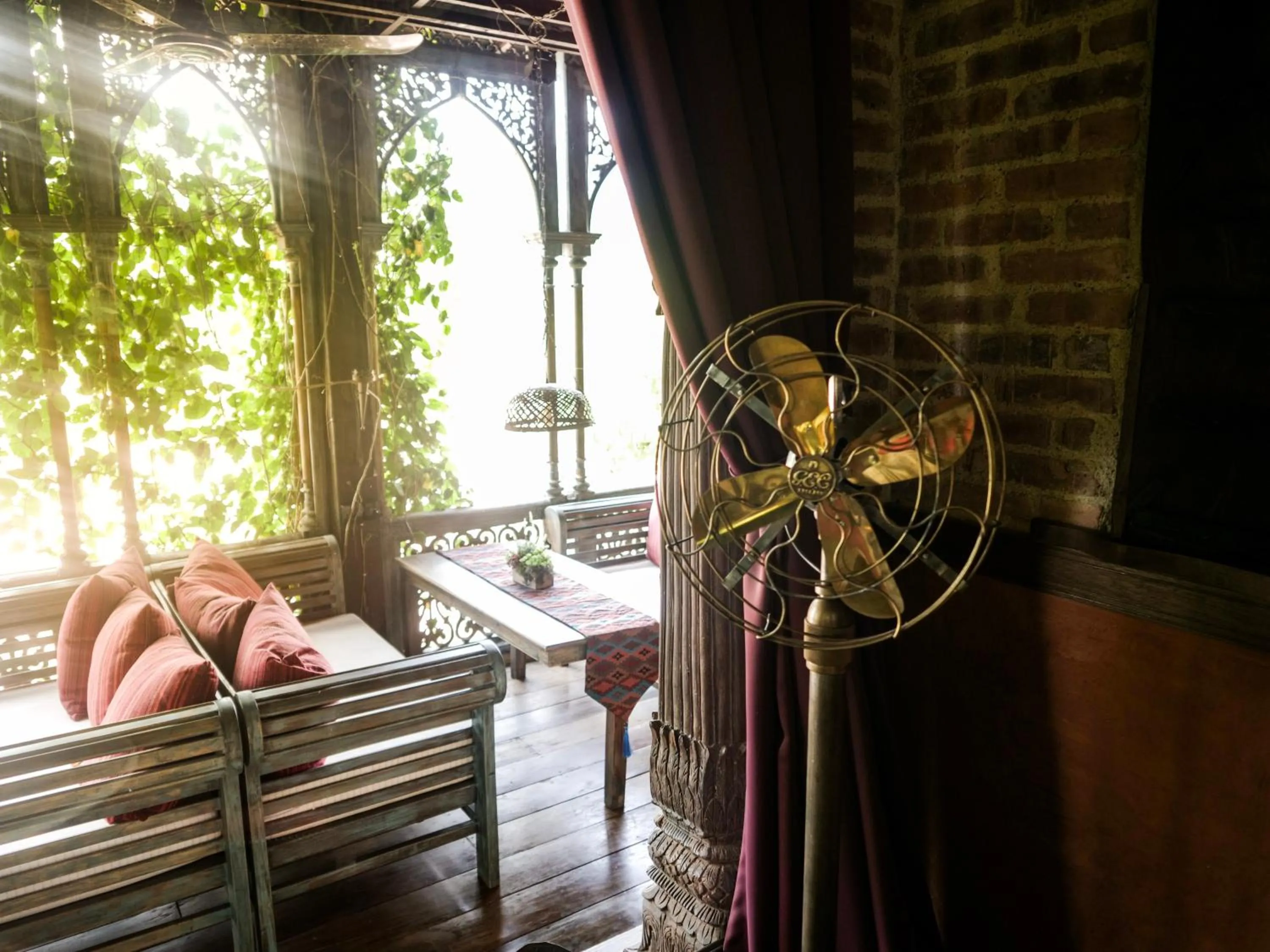 Restaurant/places to eat in Chateau Orientale Resort