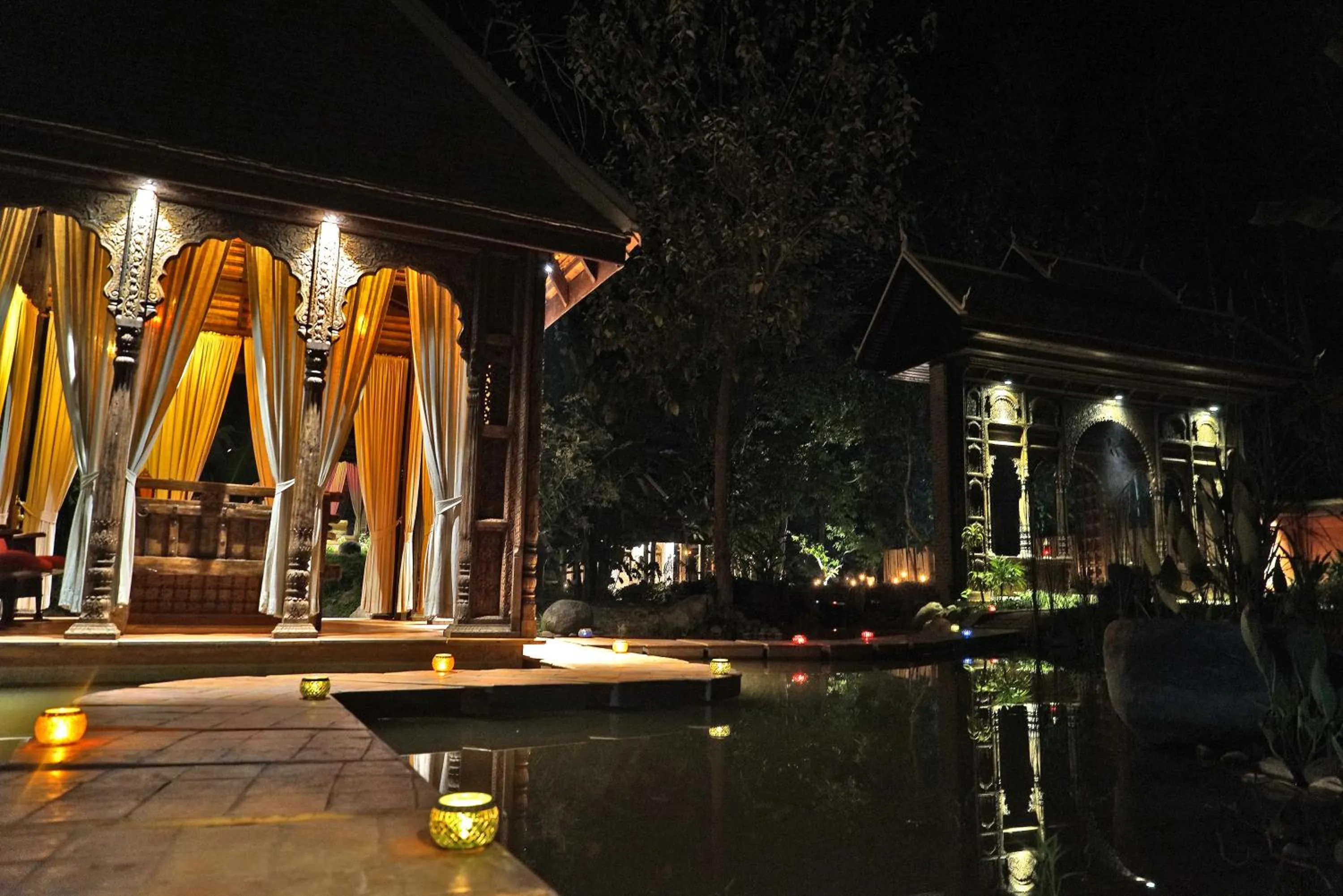 Garden in Chateau Orientale Resort