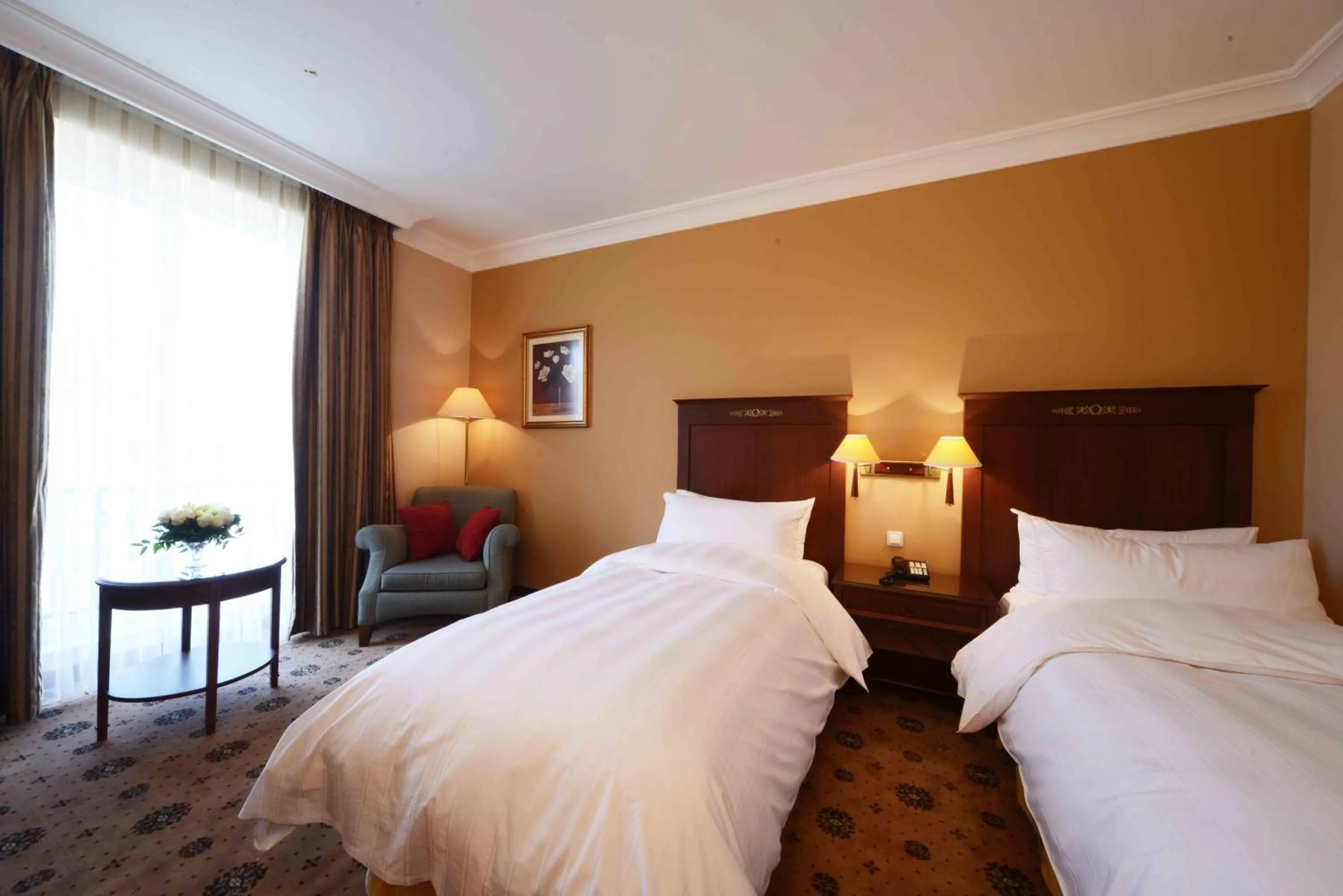 Bedroom, Bed in LOTTE City Hotels Tashkent Palace