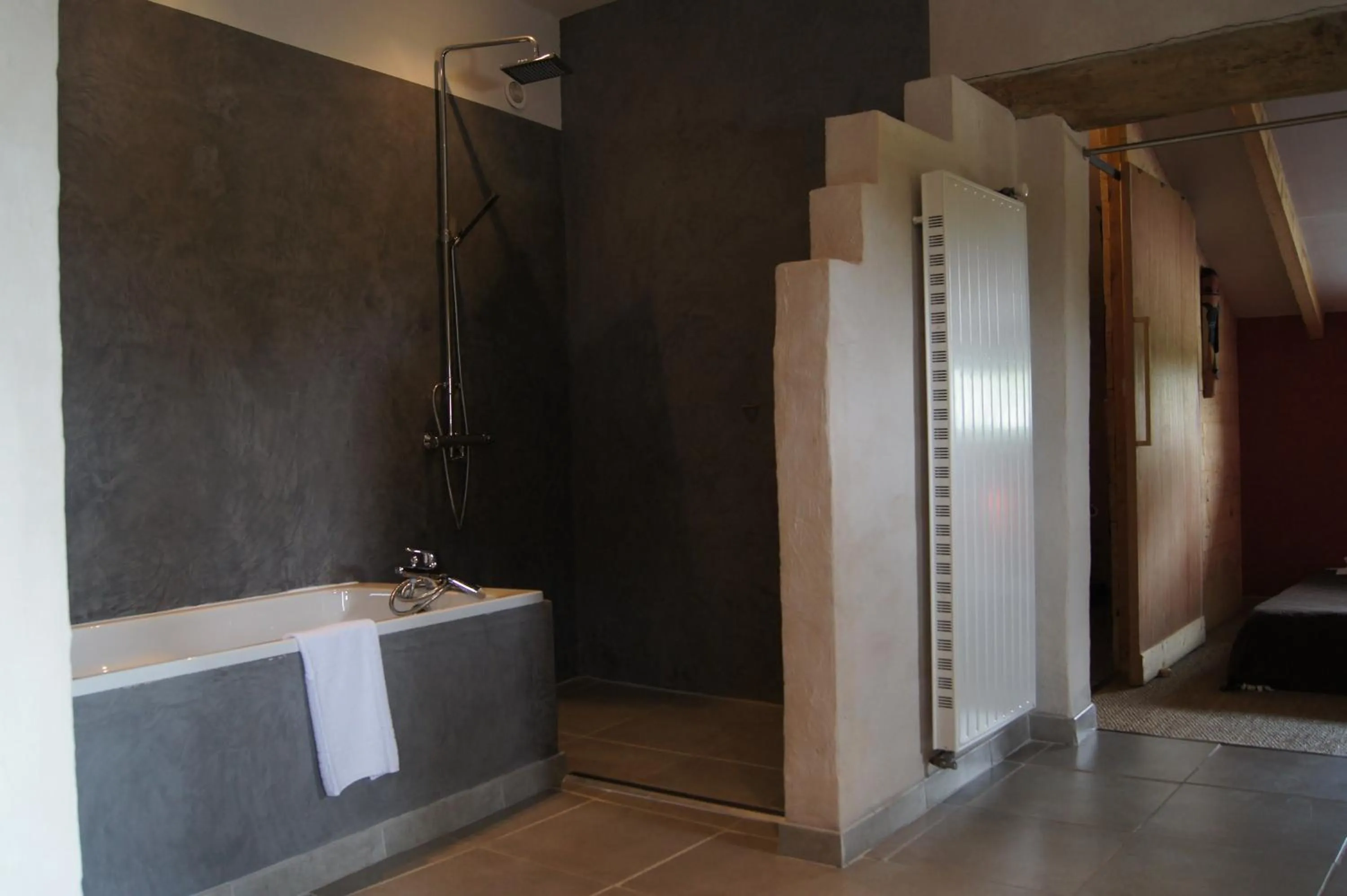 Shower in Éco-domaine Gîtes et Spa - Mer, Nature & Confort - Côte d'Opale