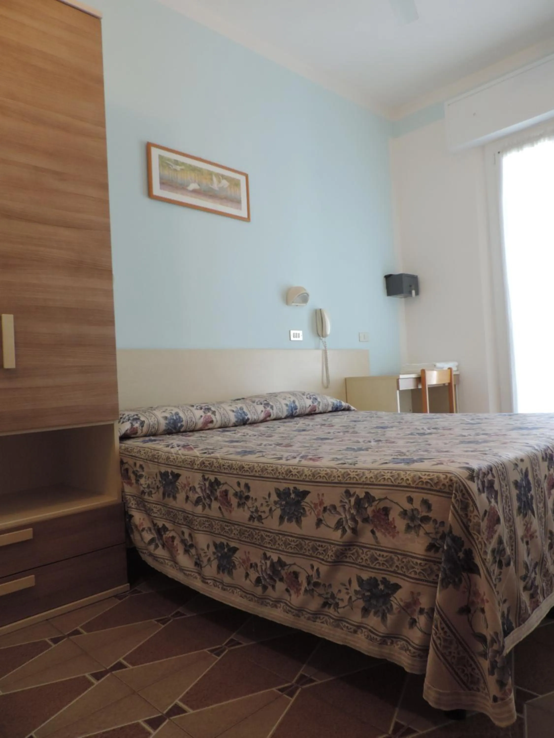 Photo of the whole room in Hotel Liliana