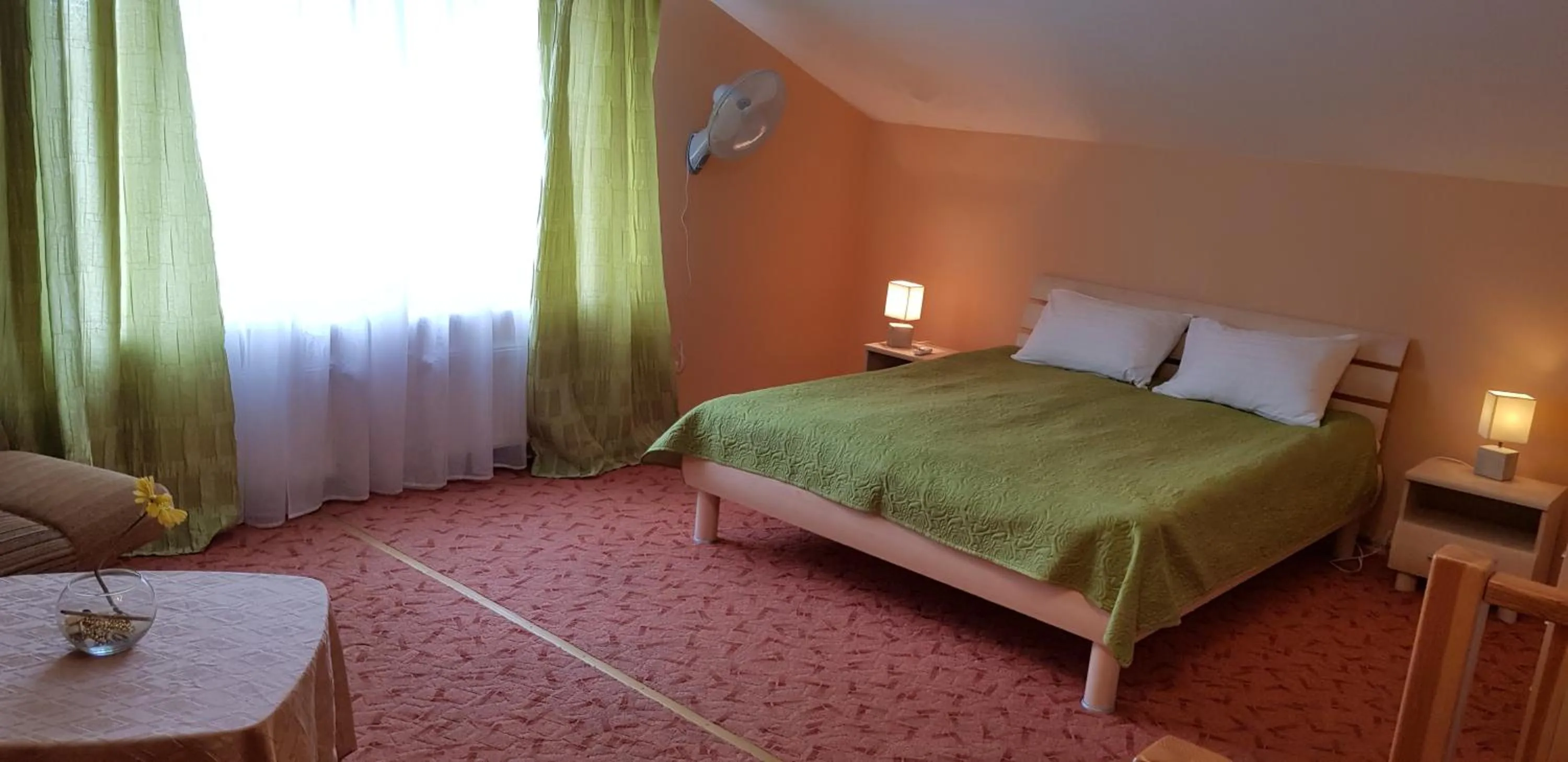 Photo of the whole room, Bed in Hotel Mare & Restaurant