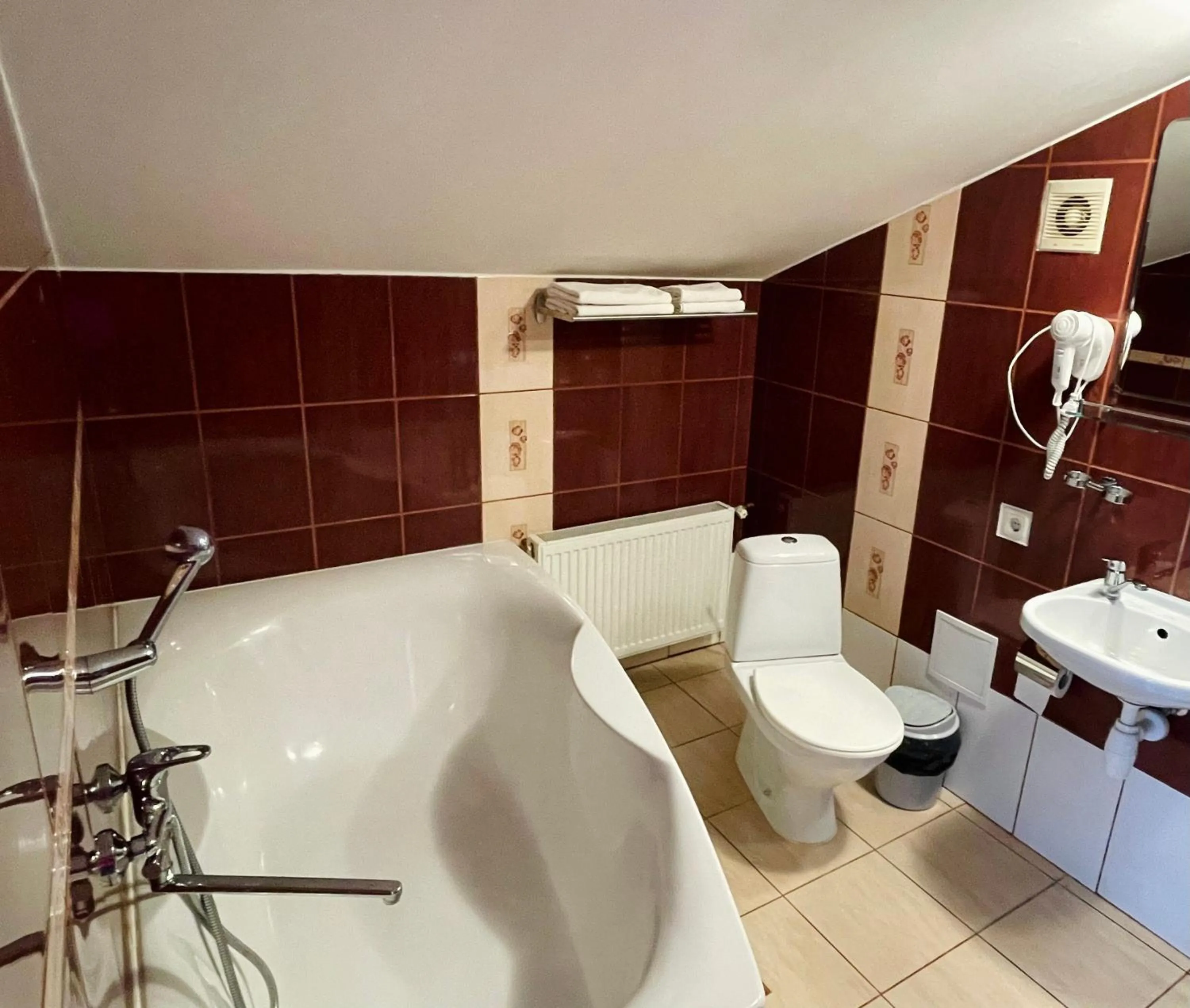 Bathroom in Hotel Mare & Restaurant