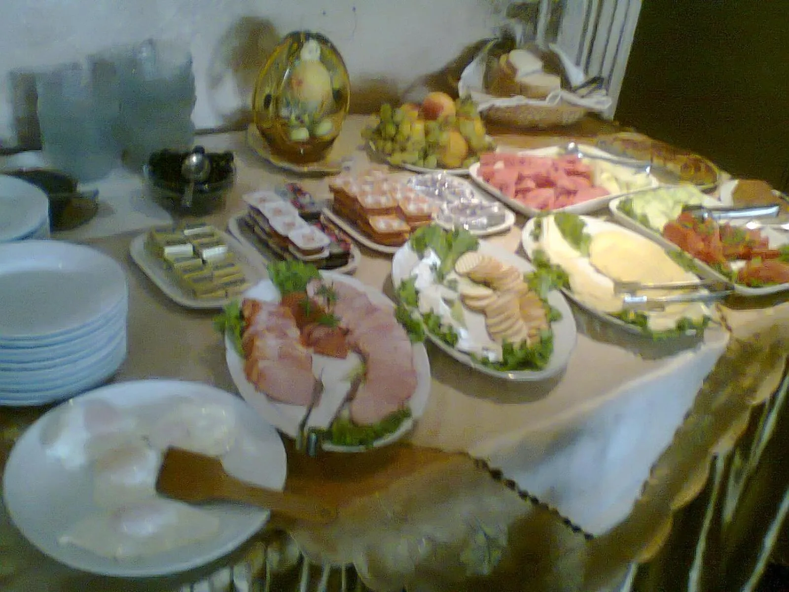 Food in Hotel Alafrangite