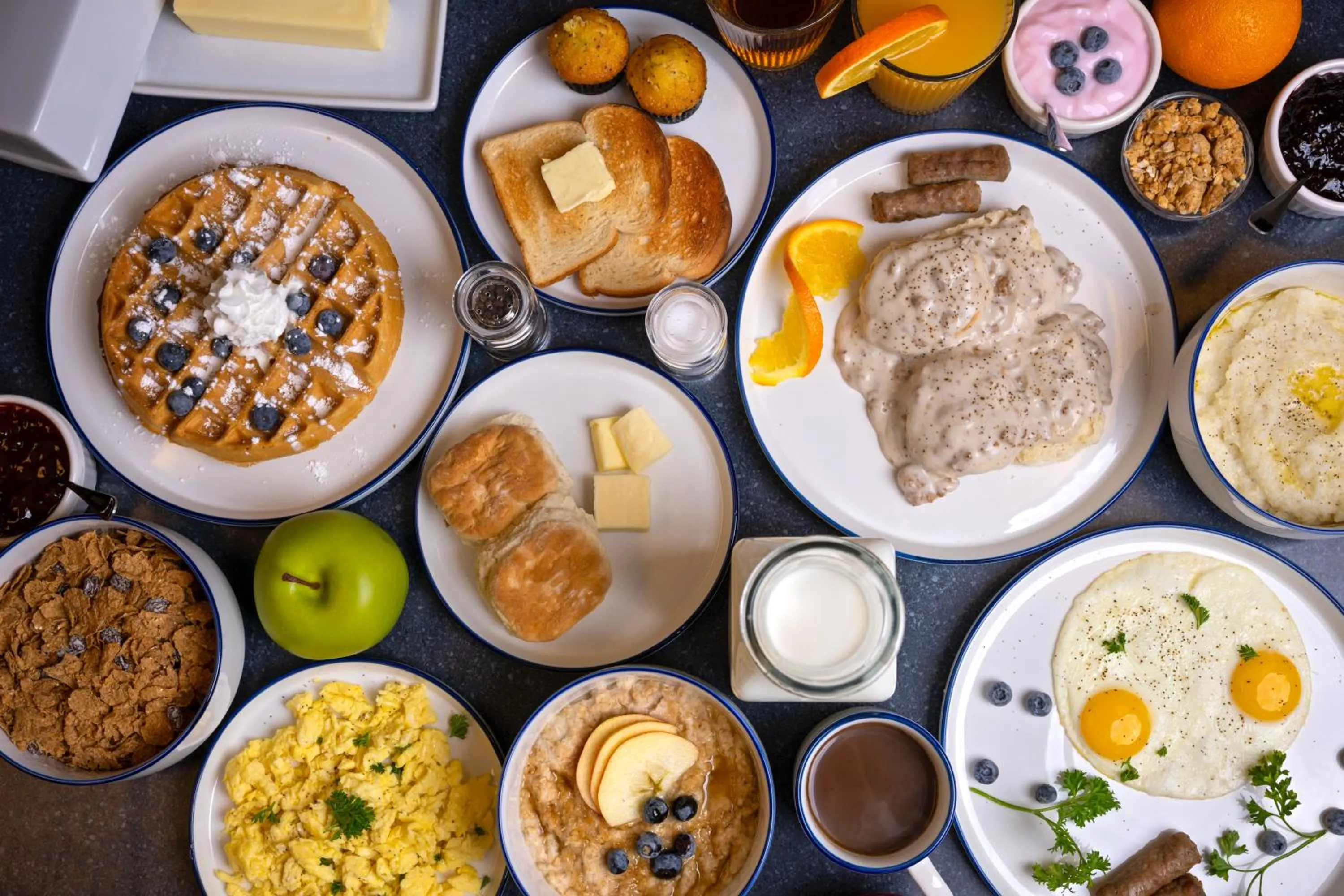 Food and drinks in Days Inn by Wyndham Asheville West