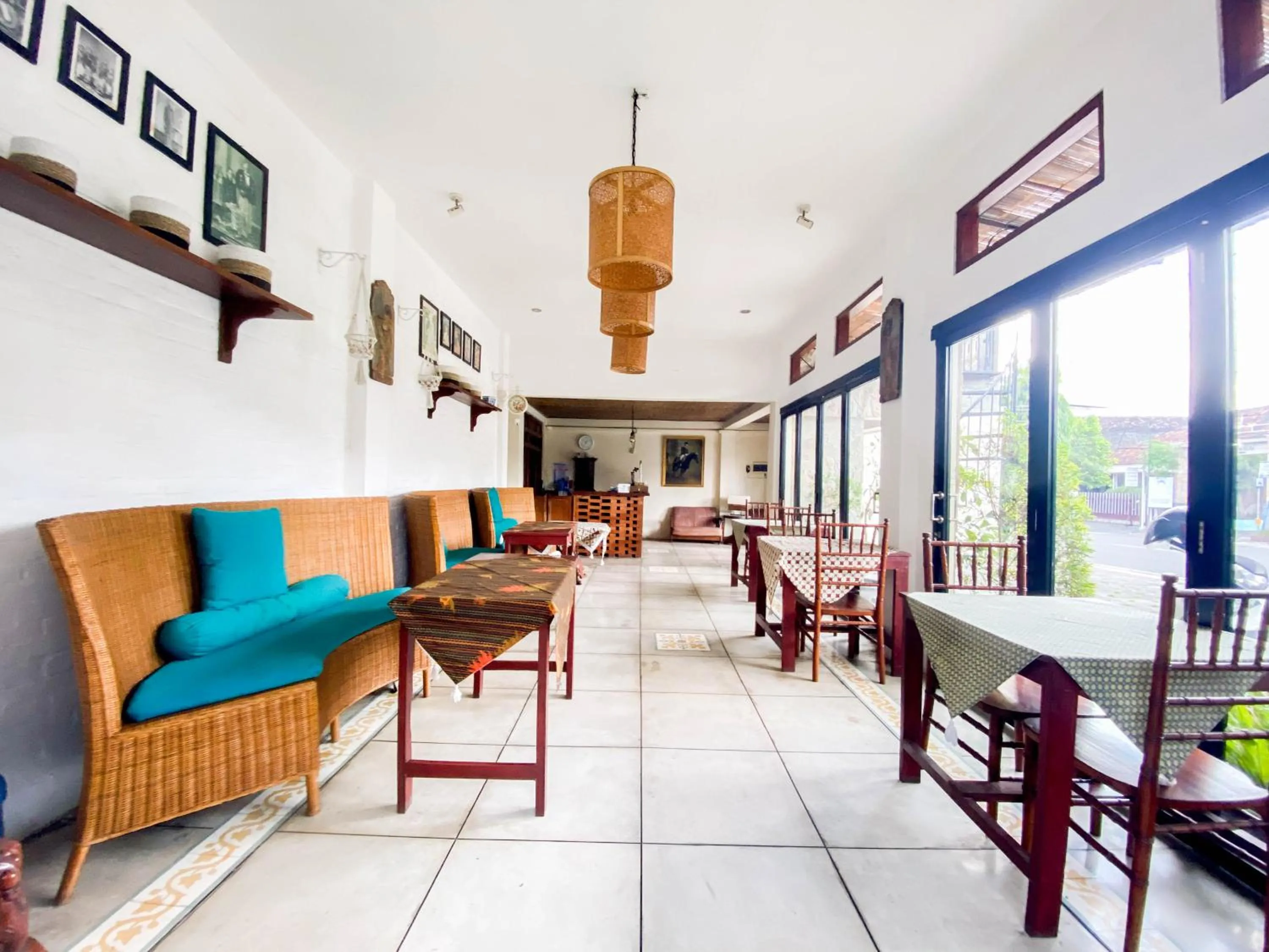 Restaurant/places to eat in Hinggil Homestay Syariah Malioboro Yogya Mitra RedDoorz