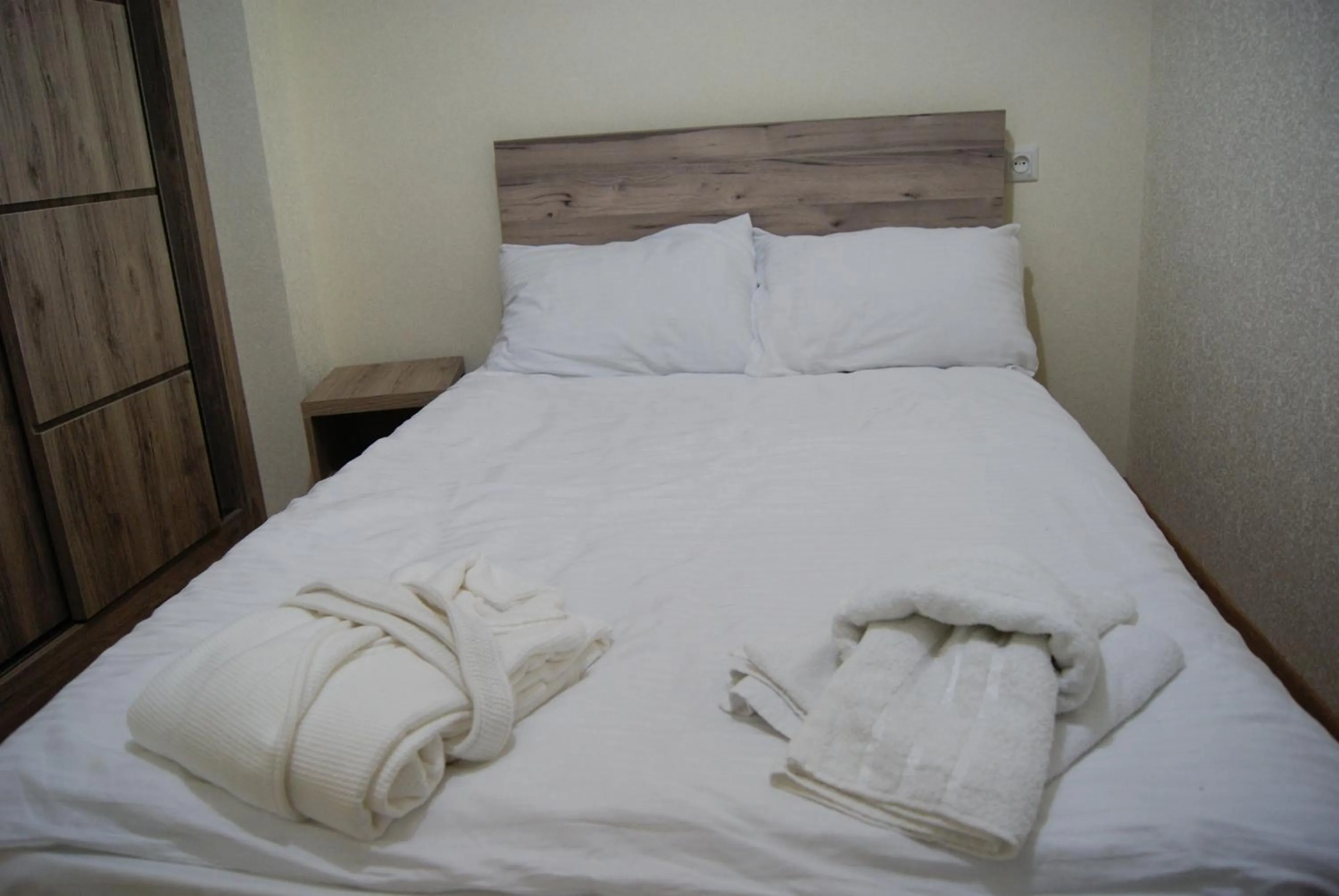 Bed in Vazi Aparthotel