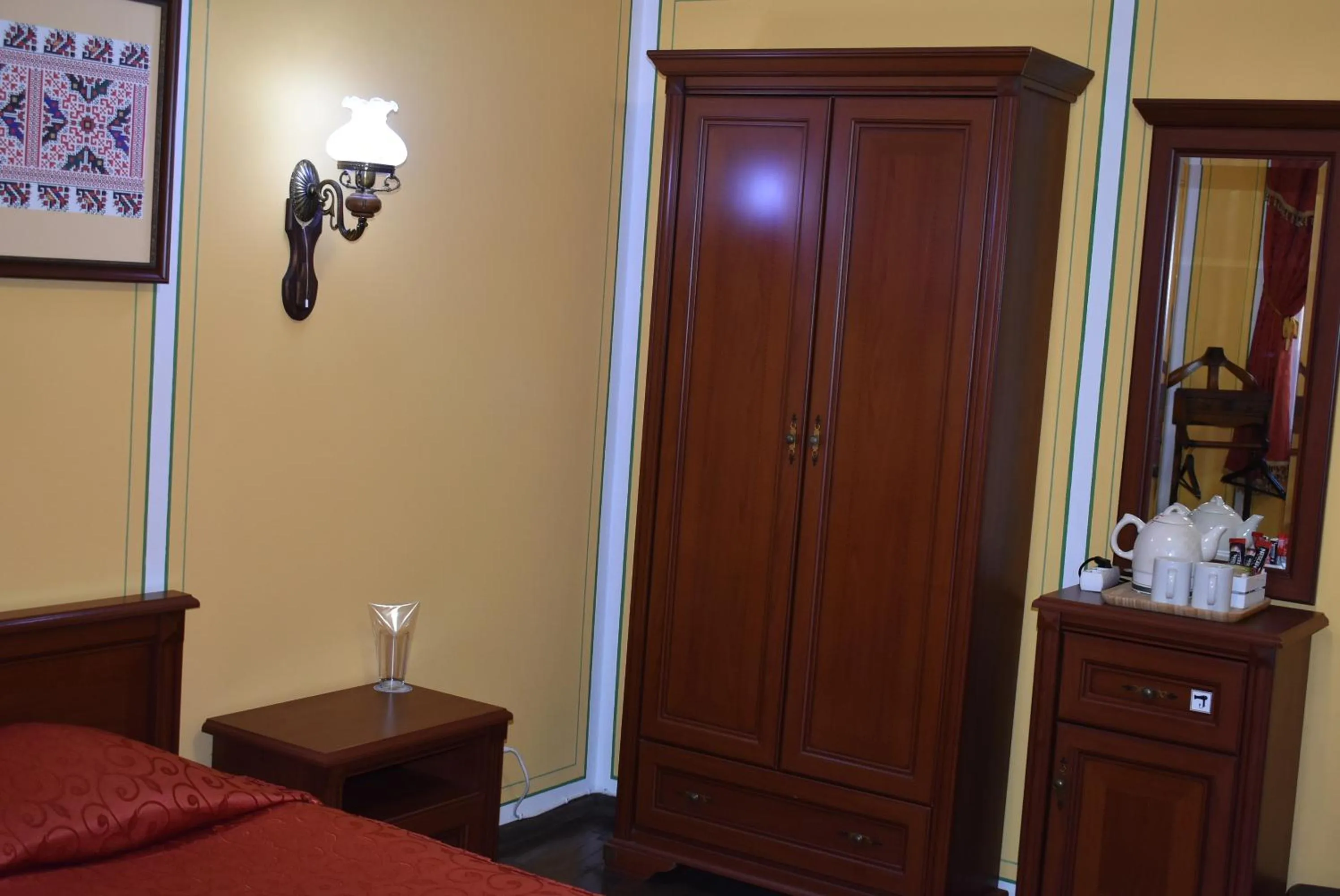 wardrobe, Bed in Family Hotel at Renaissance Square