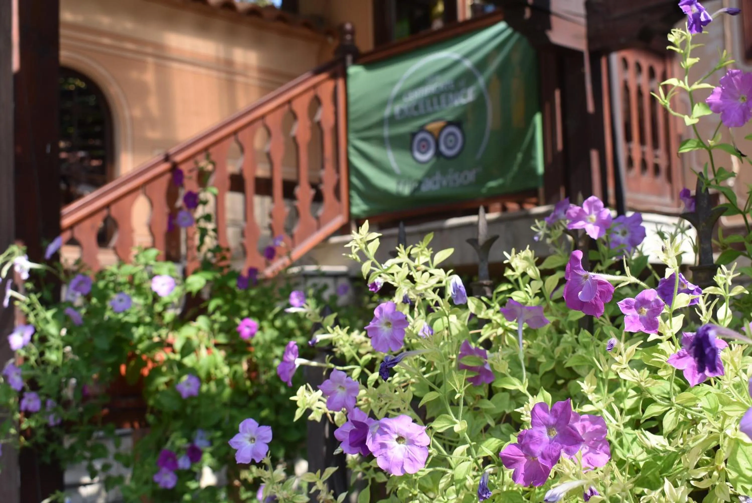 Facade/entrance in Family Hotel at Renaissance Square