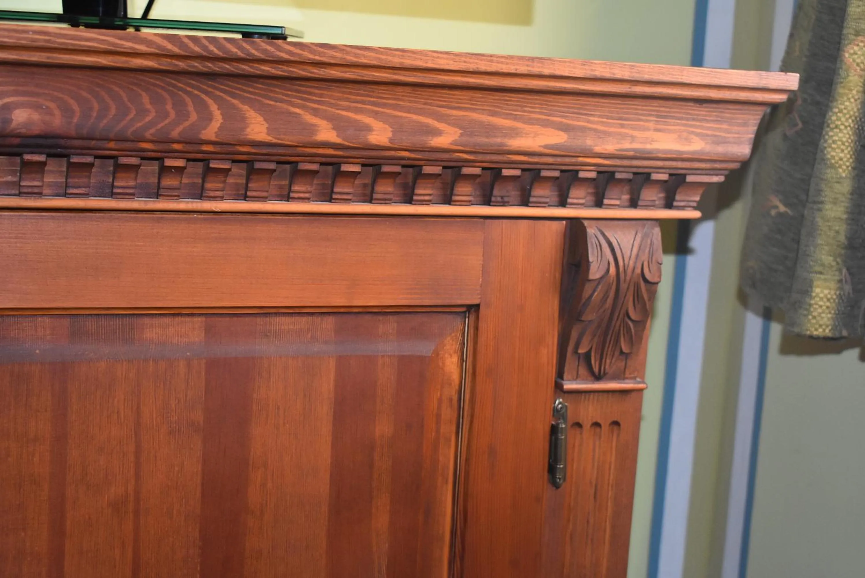 wardrobe in Family Hotel at Renaissance Square