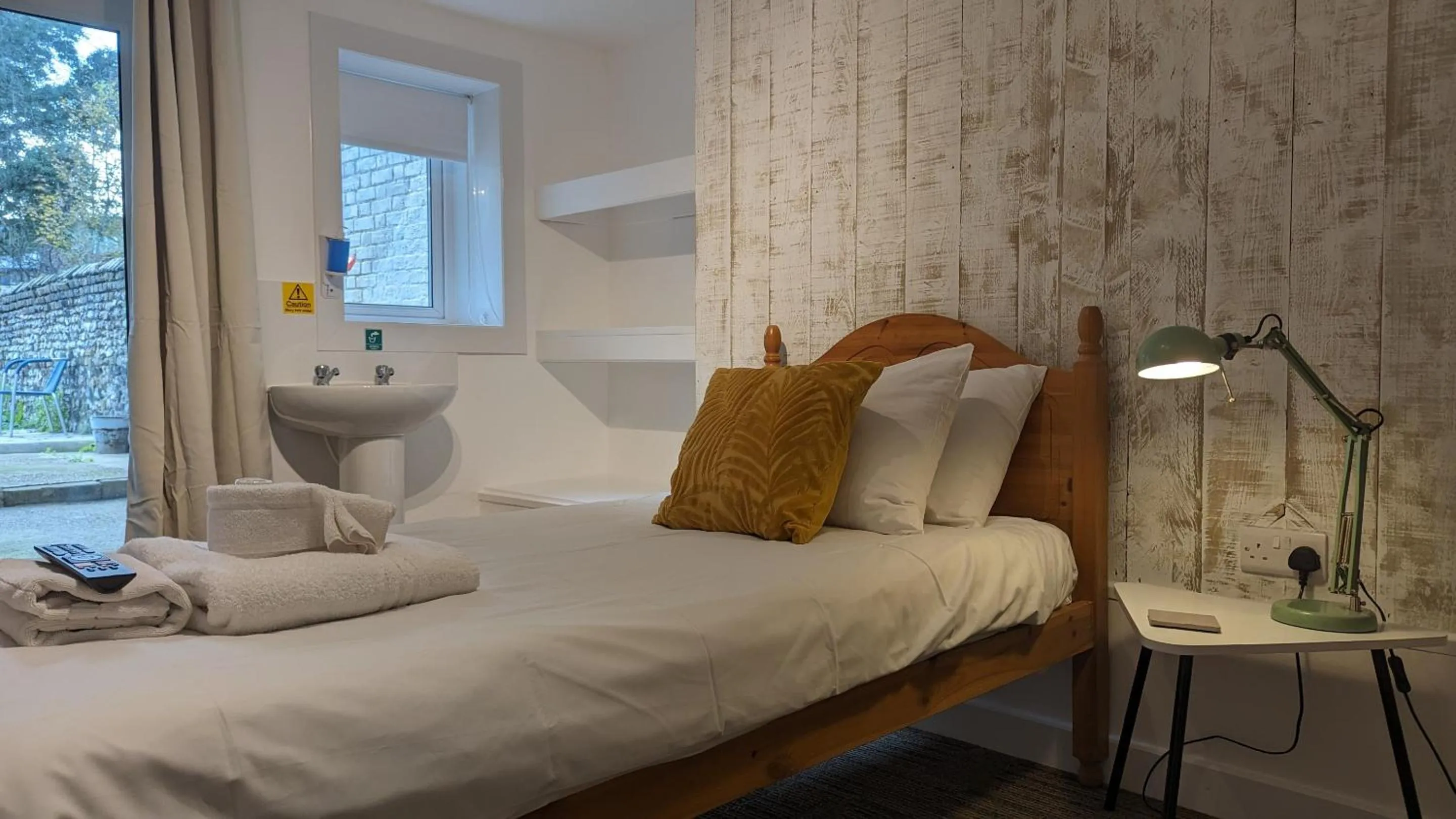 Bedroom, Bed in Dover Town Rooms - Short Lets & Serviced Accommodation - Dover