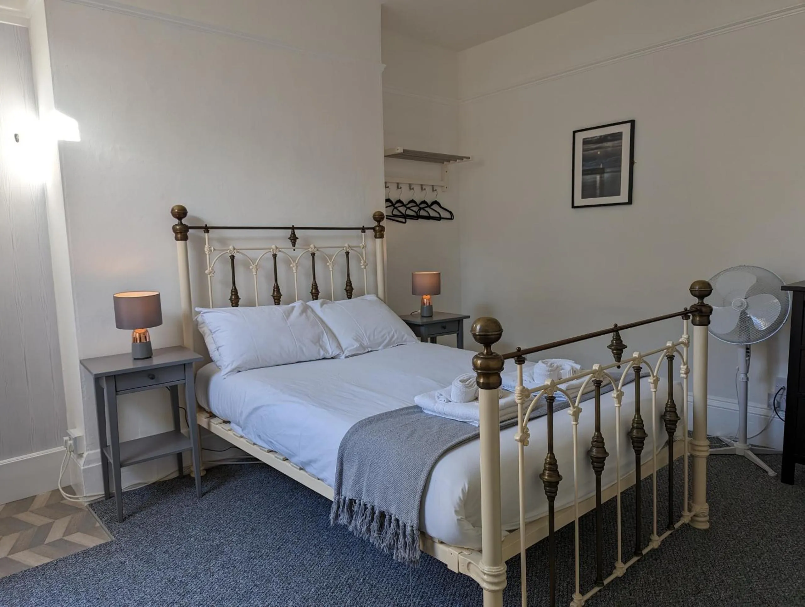 Bedroom, Bed in Dover Town Rooms - Short Lets & Serviced Accommodation - Dover