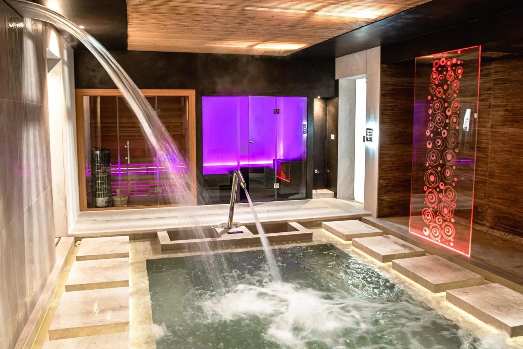 Hot Tub in Petruso Resort