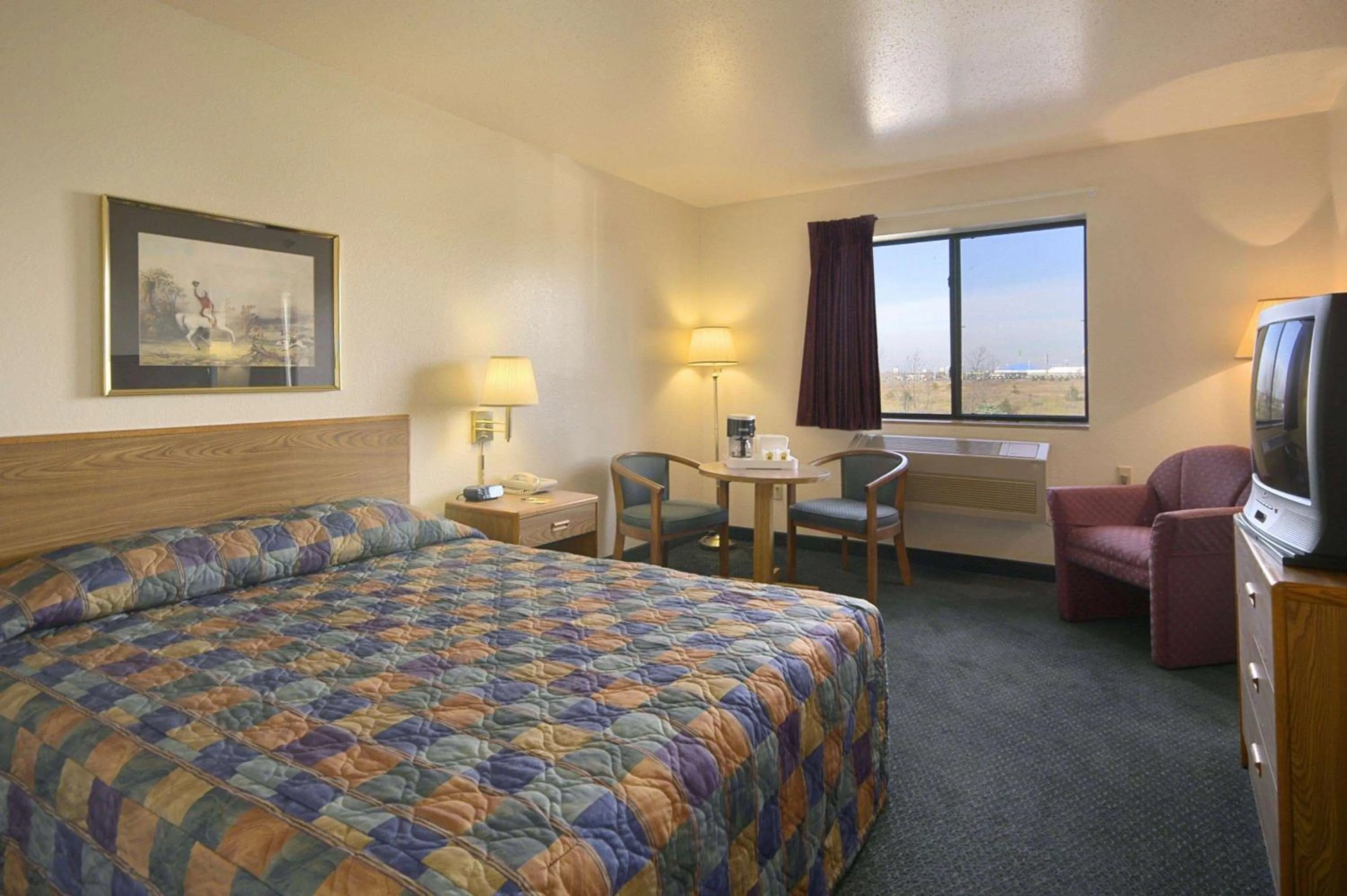 Photo of the whole room, Bed in Travelodge by Wyndham Hudsonville