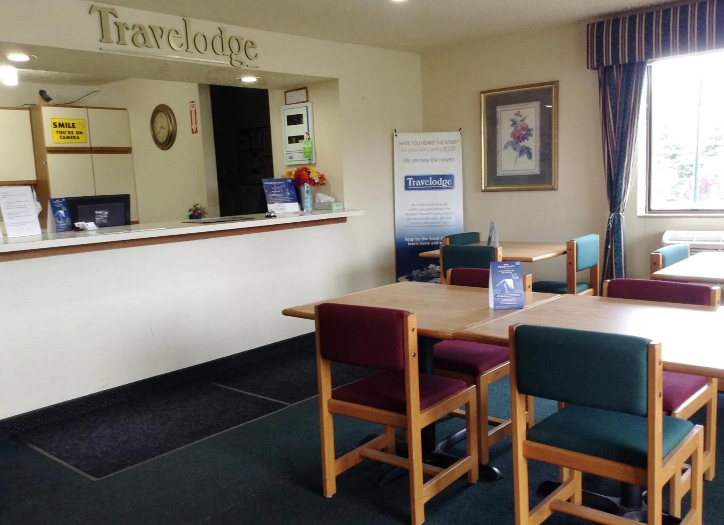 Lobby or reception in Travelodge by Wyndham Hudsonville