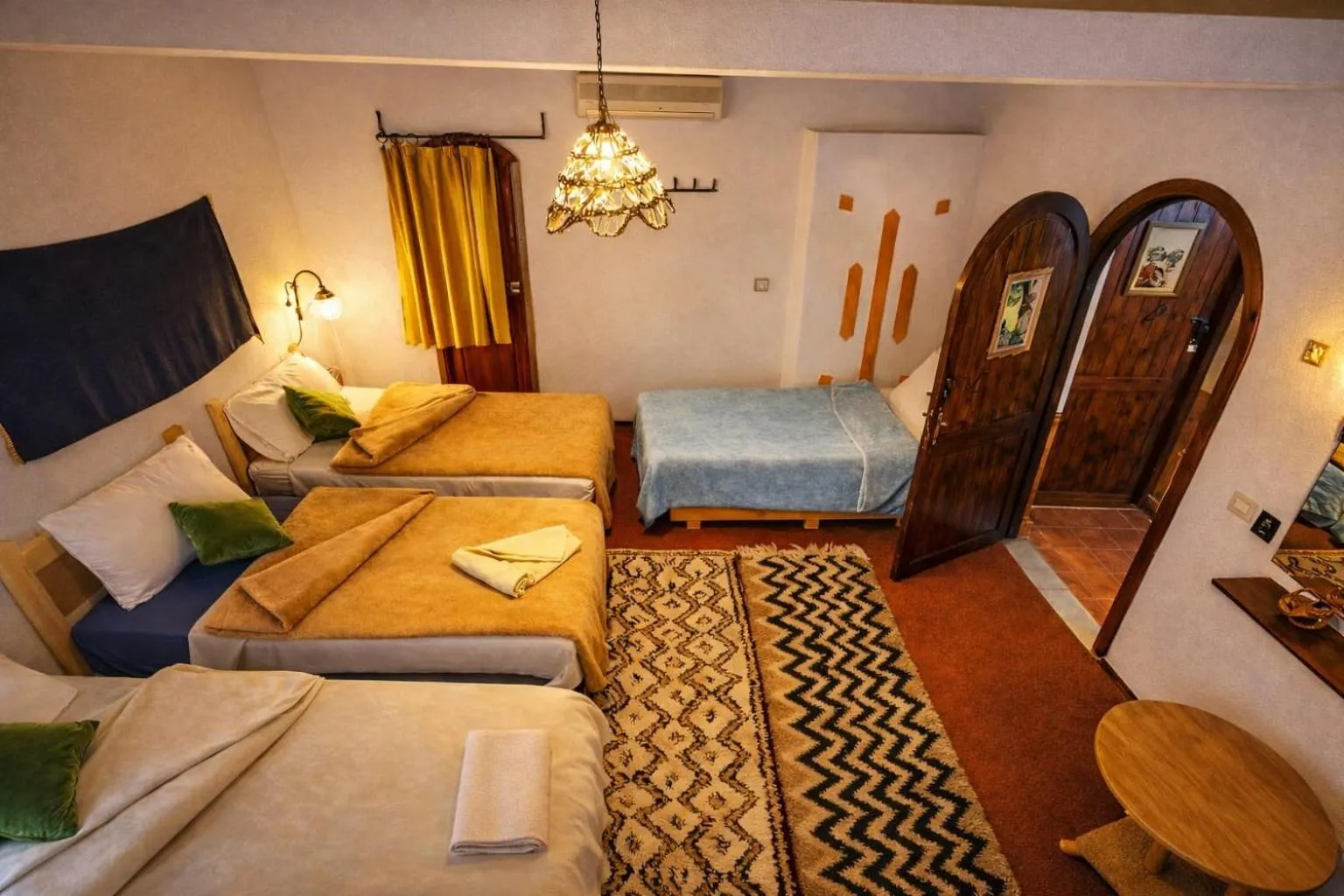 Bed in Riad pizzeria Marhaba