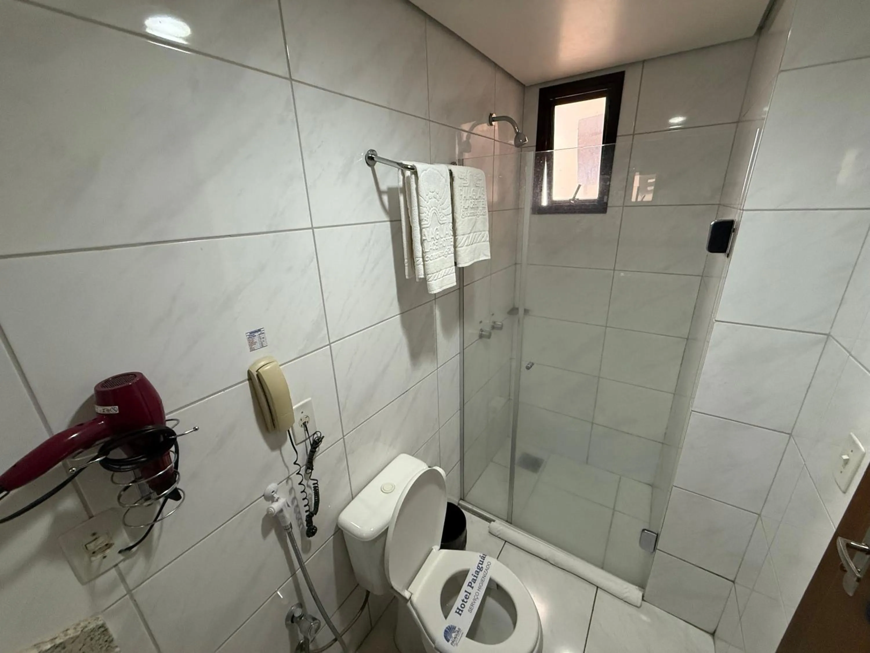 Shower in Paiaguás Palace Hotel