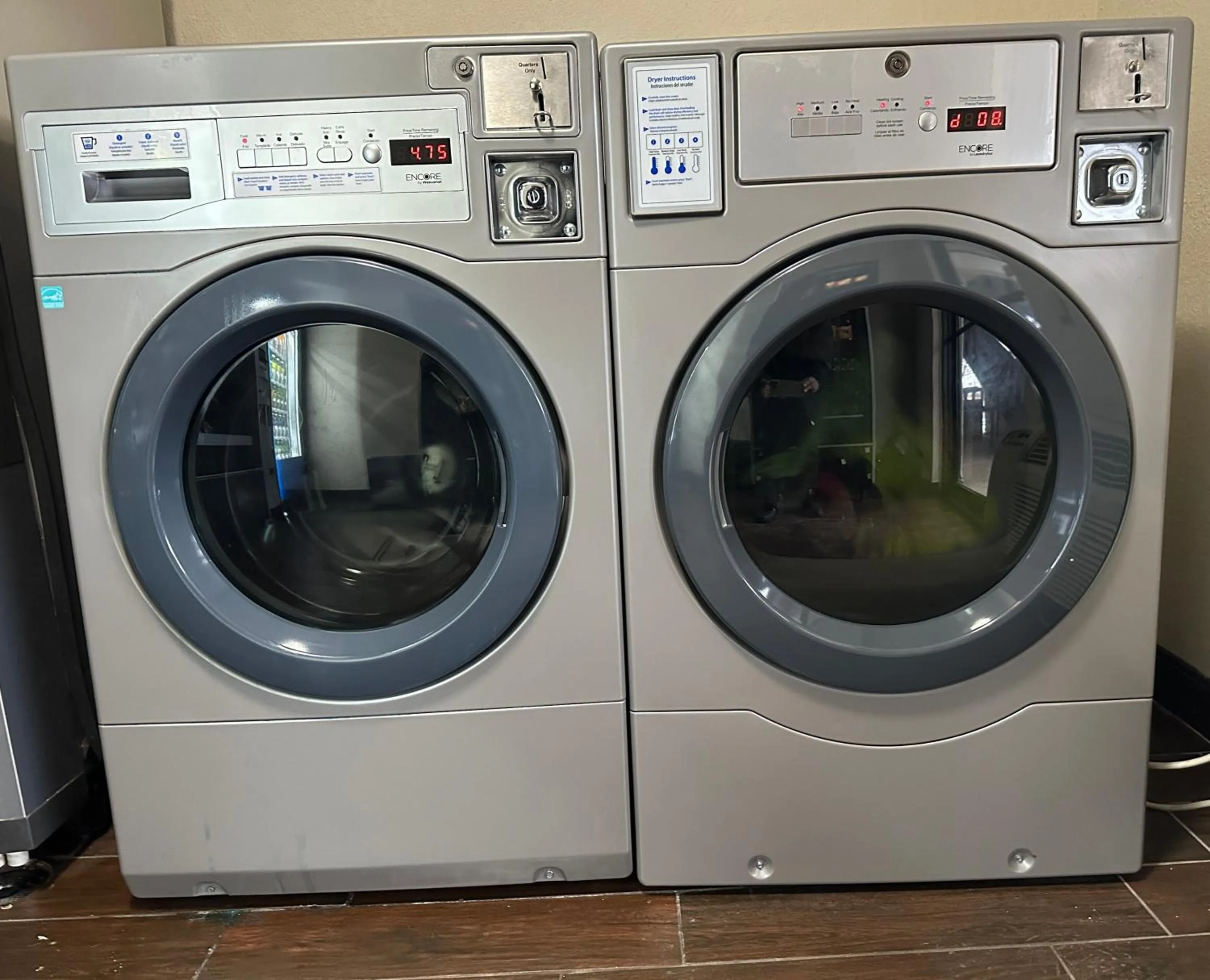 laundry in Red Roof Inn Rochester - Henrietta