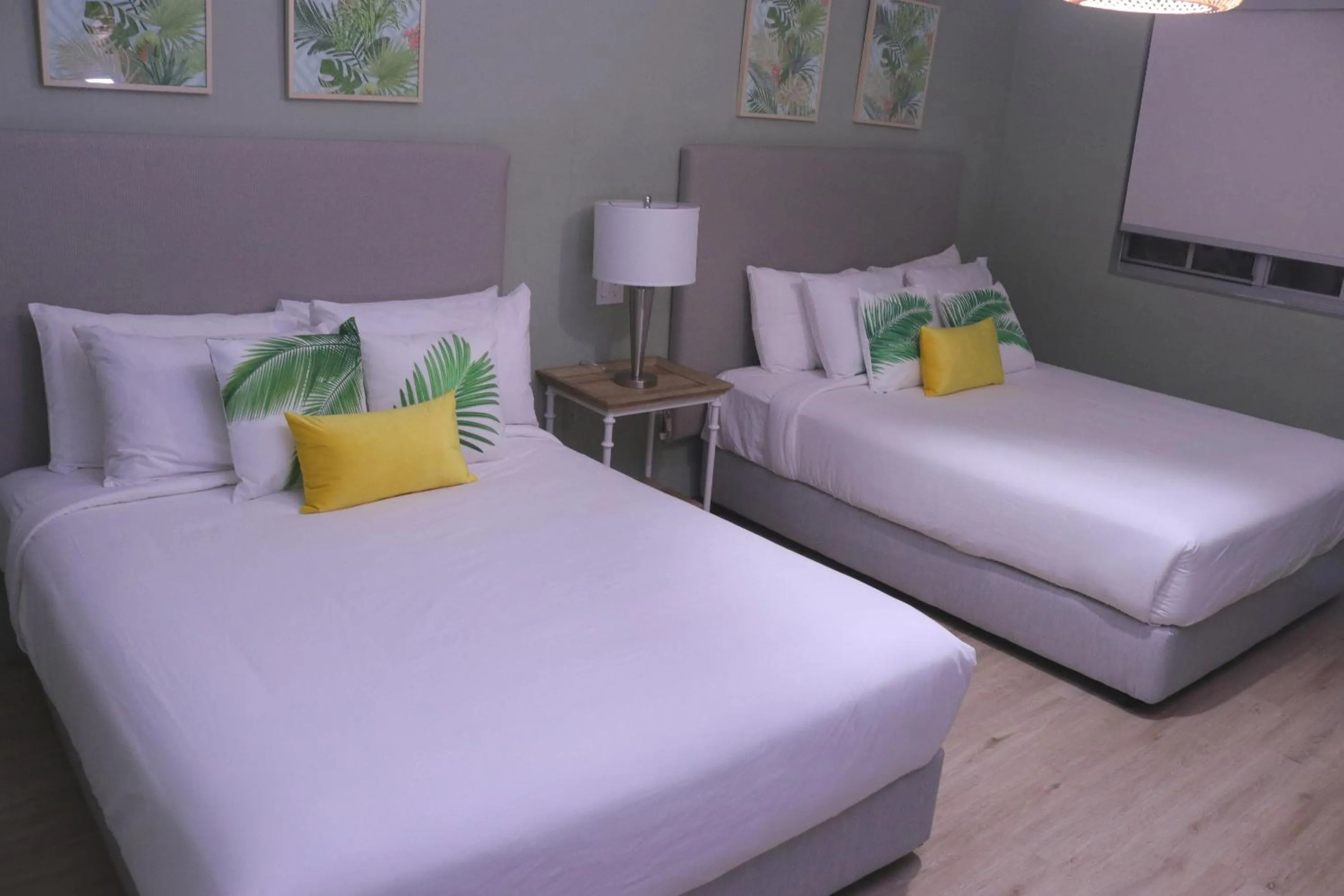 Bed in Harrison on the Beach