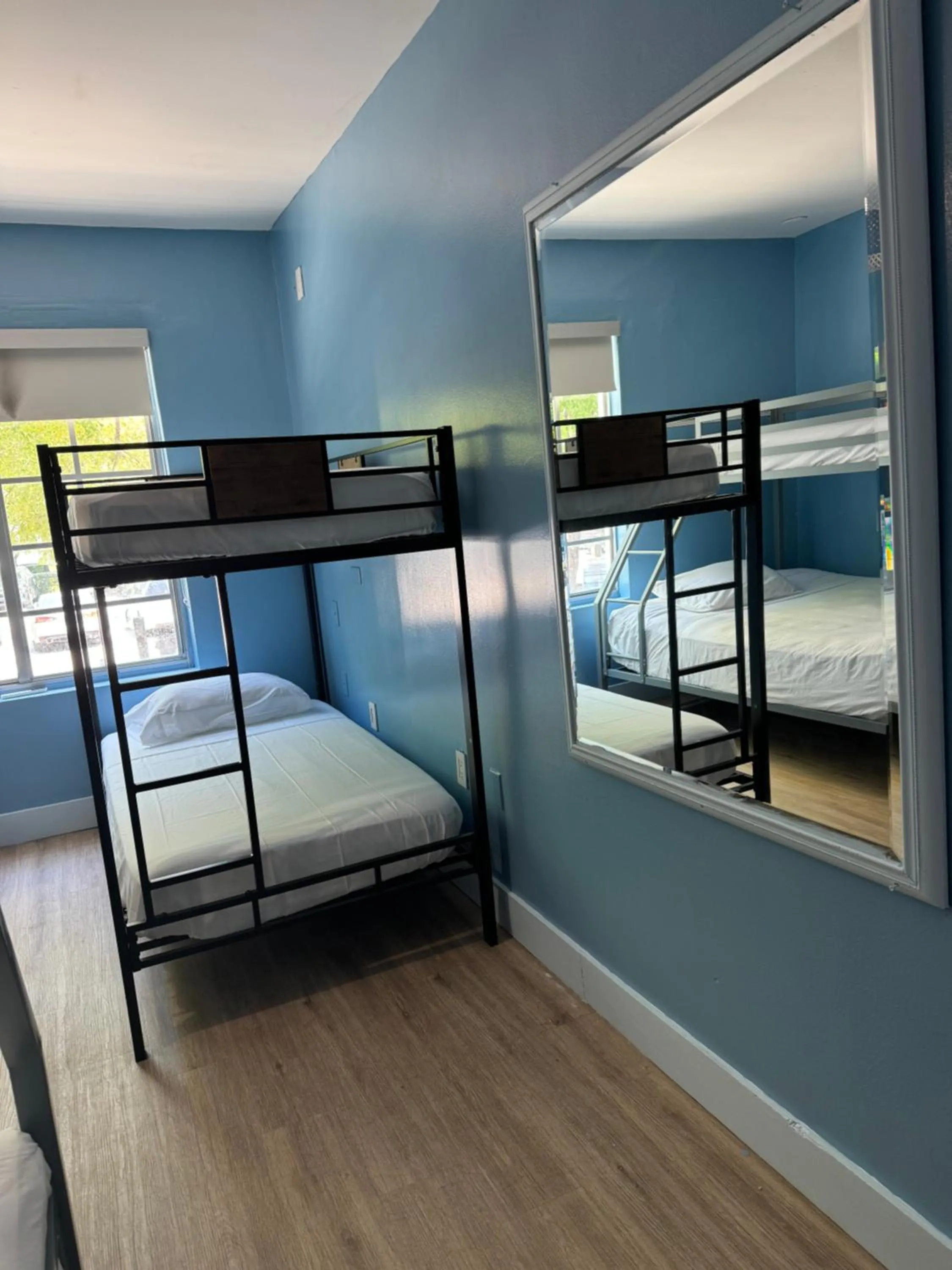 Bed in Harrison on the Beach