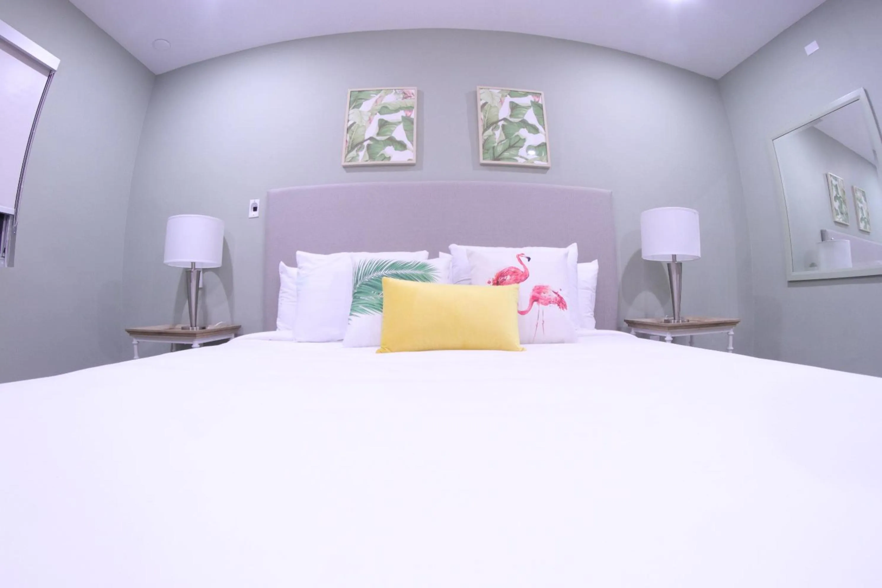 Bed in Harrison on the Beach