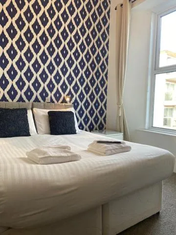 Bed in Nethway Hotel