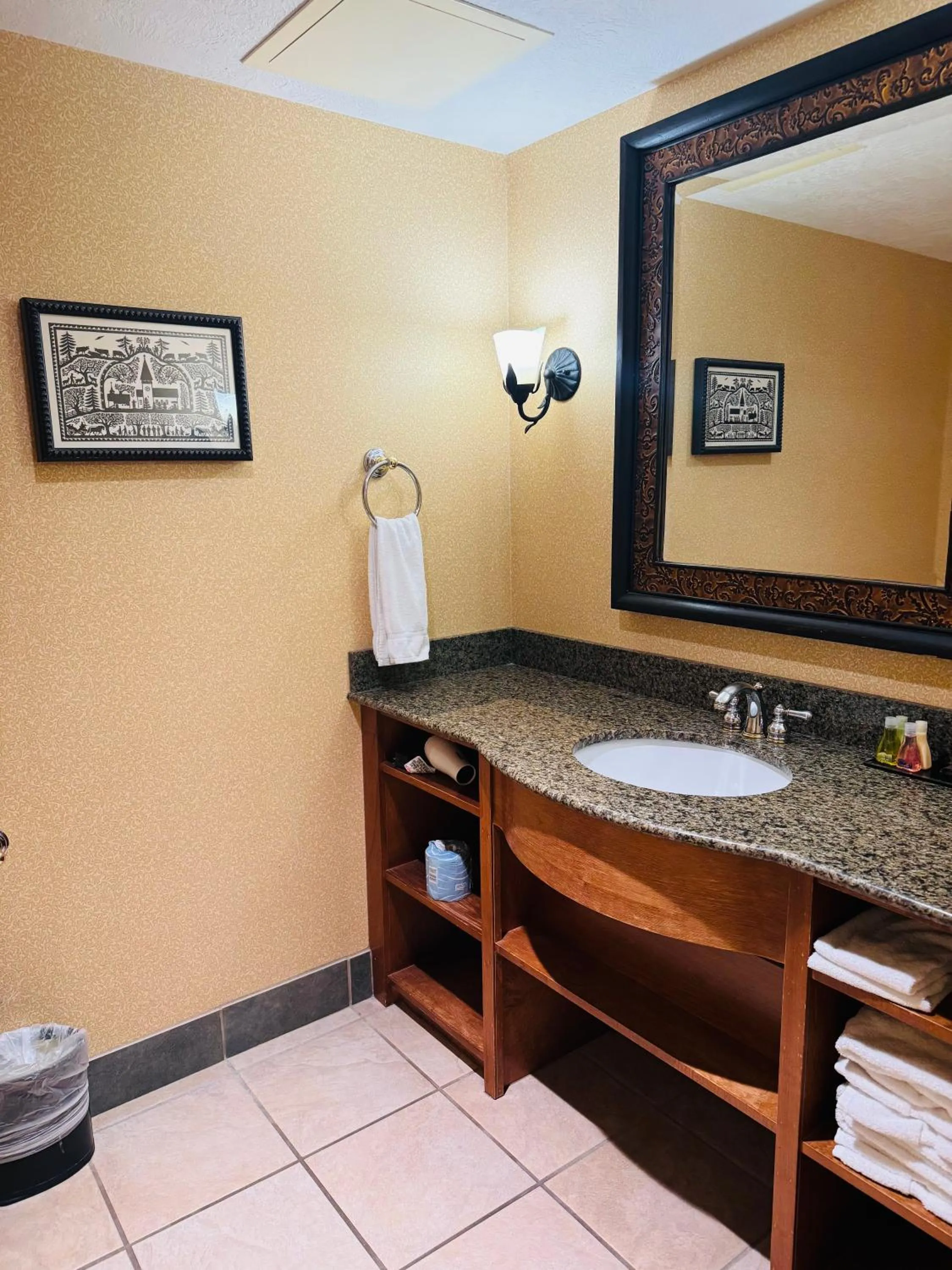 Bathroom in Zermatt Utah Resort & Spa Trademark Collection by Wyndham