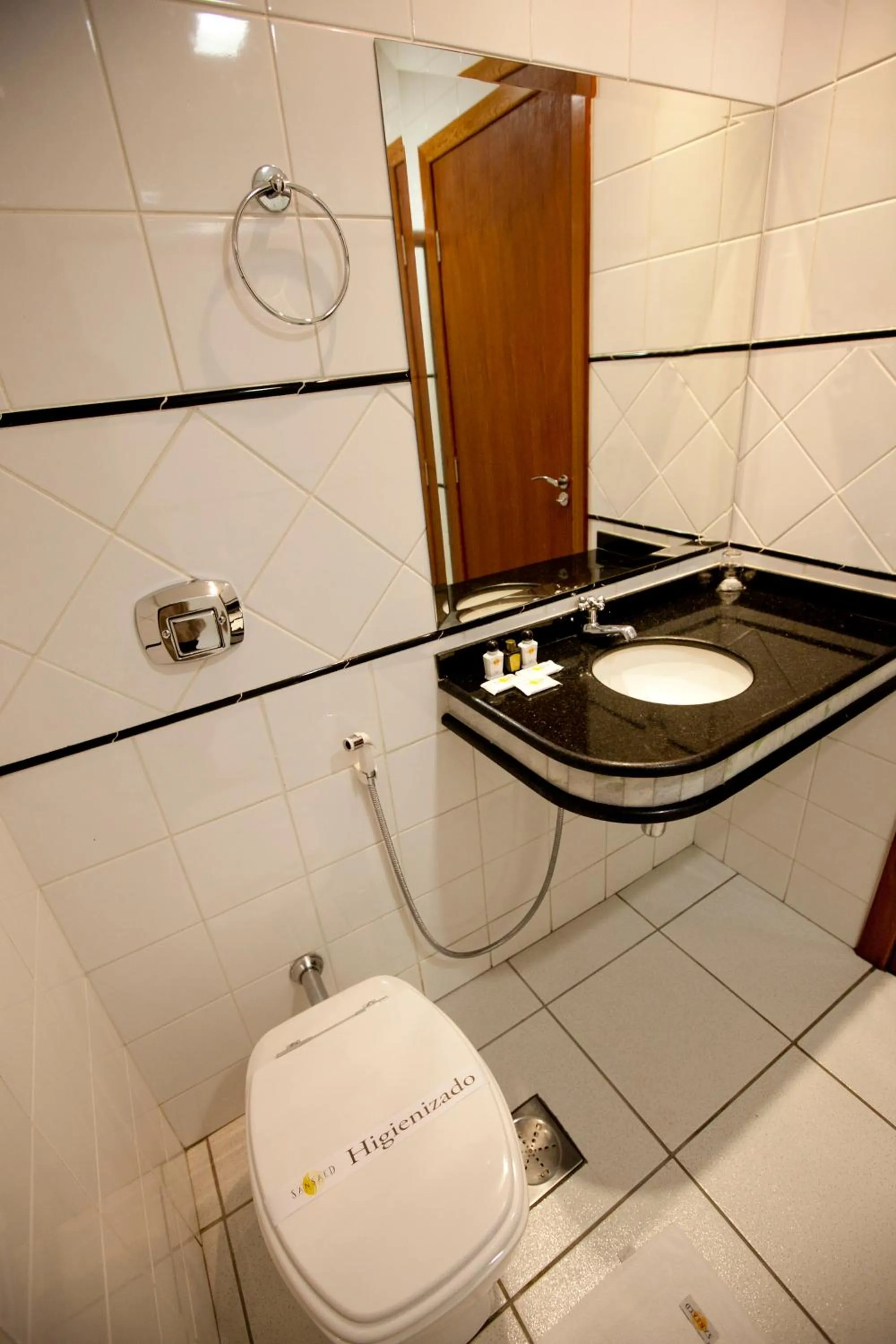 Bathroom in Hotel Sansaed