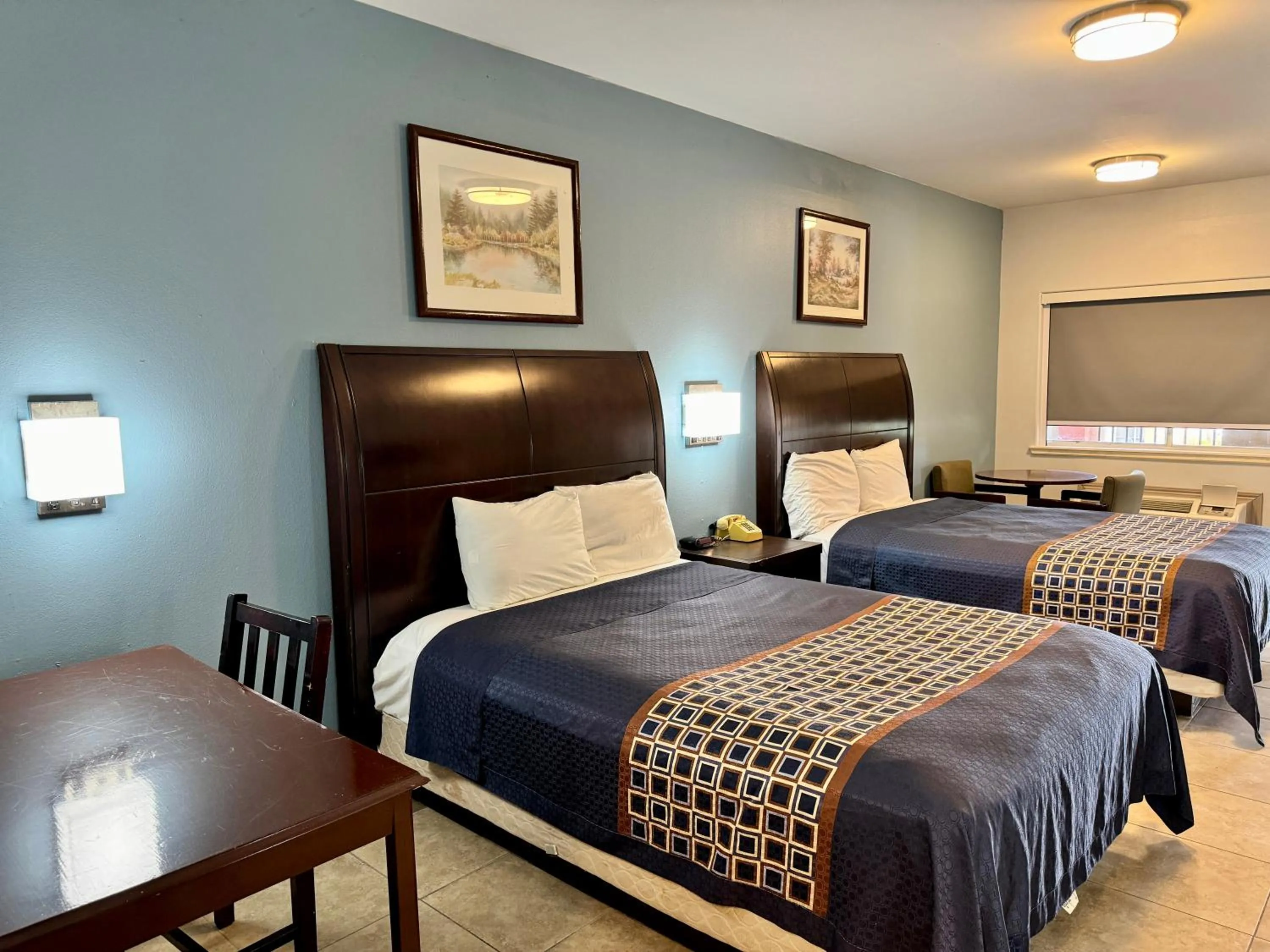 Bedroom, Bed in Texas Inn and Suites City Center at University Dr.