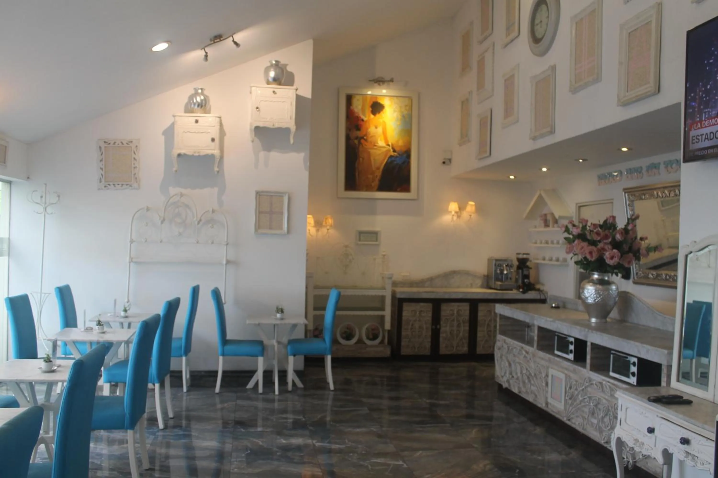 Restaurant/places to eat in Hotel Vila Santa