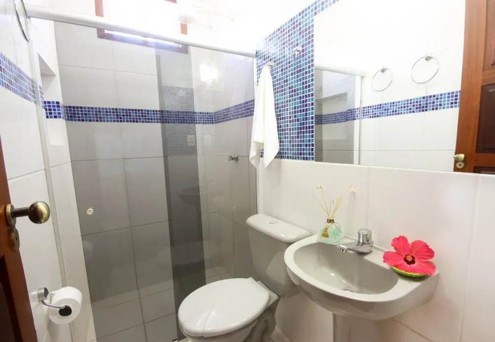 Bathroom in Pousada Coqueiro Verde