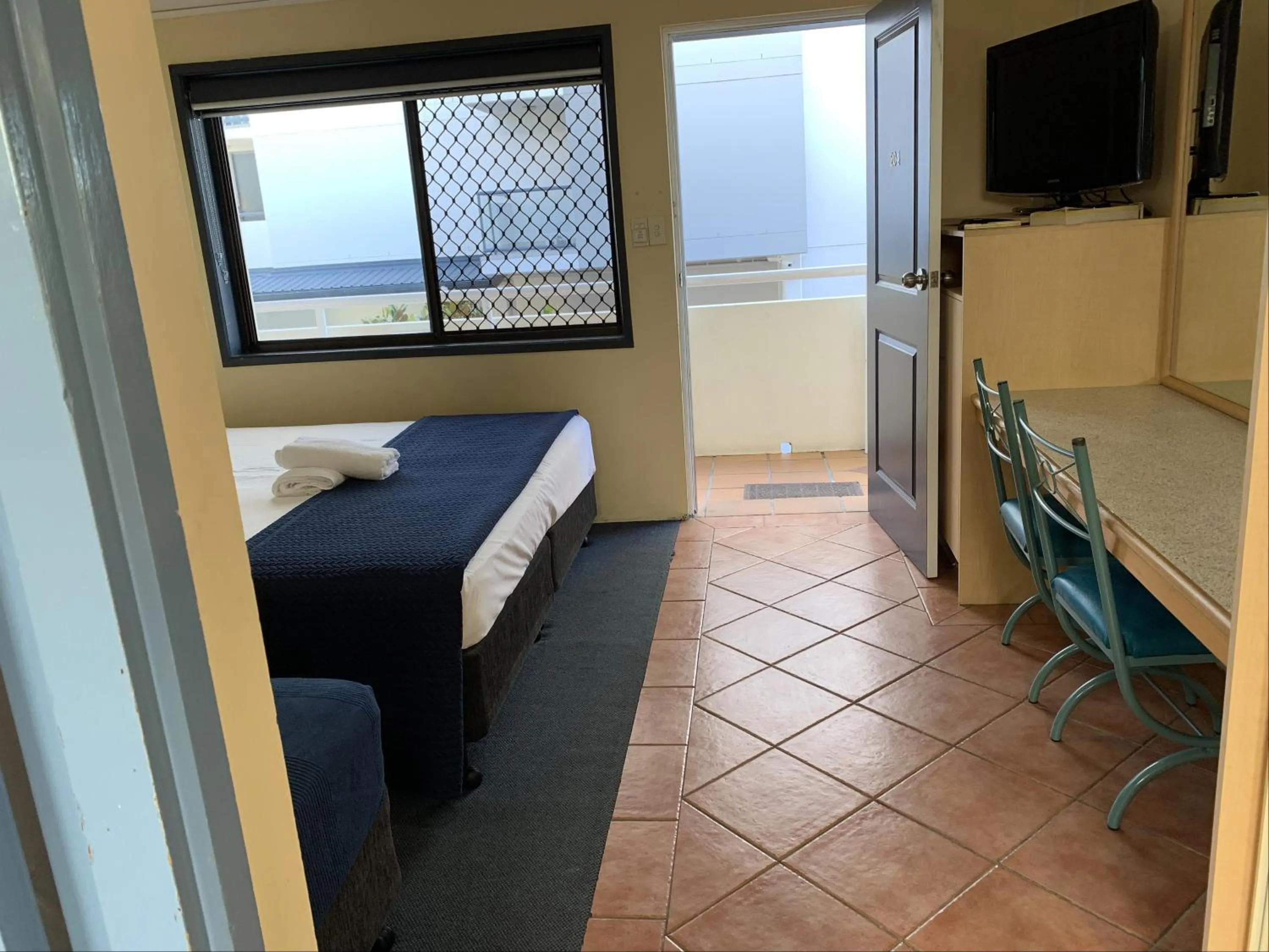 Bedroom, Bed in Harbour Side Resort