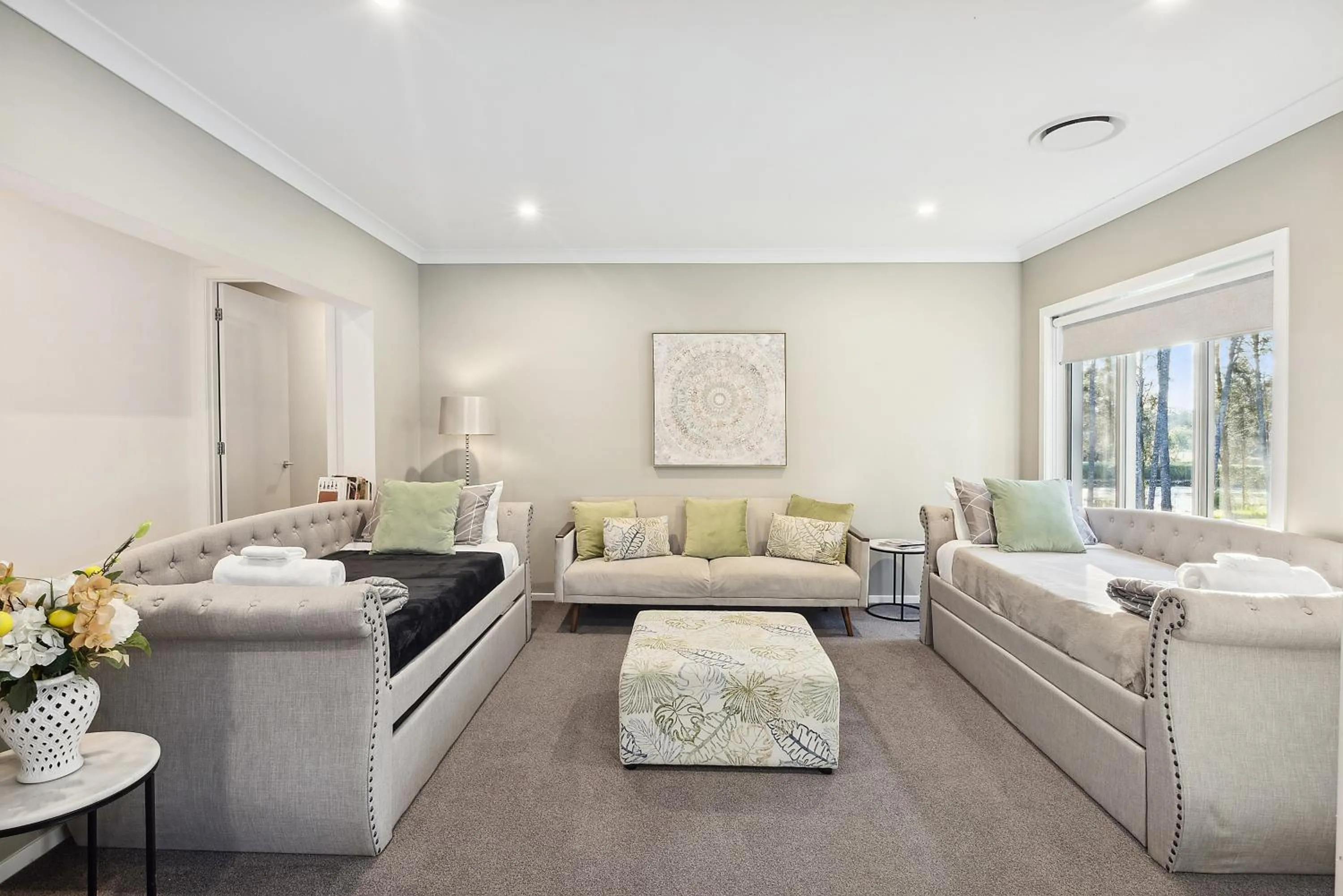 Thistle Hill Guesthouse - walk to many wineries and restaurants