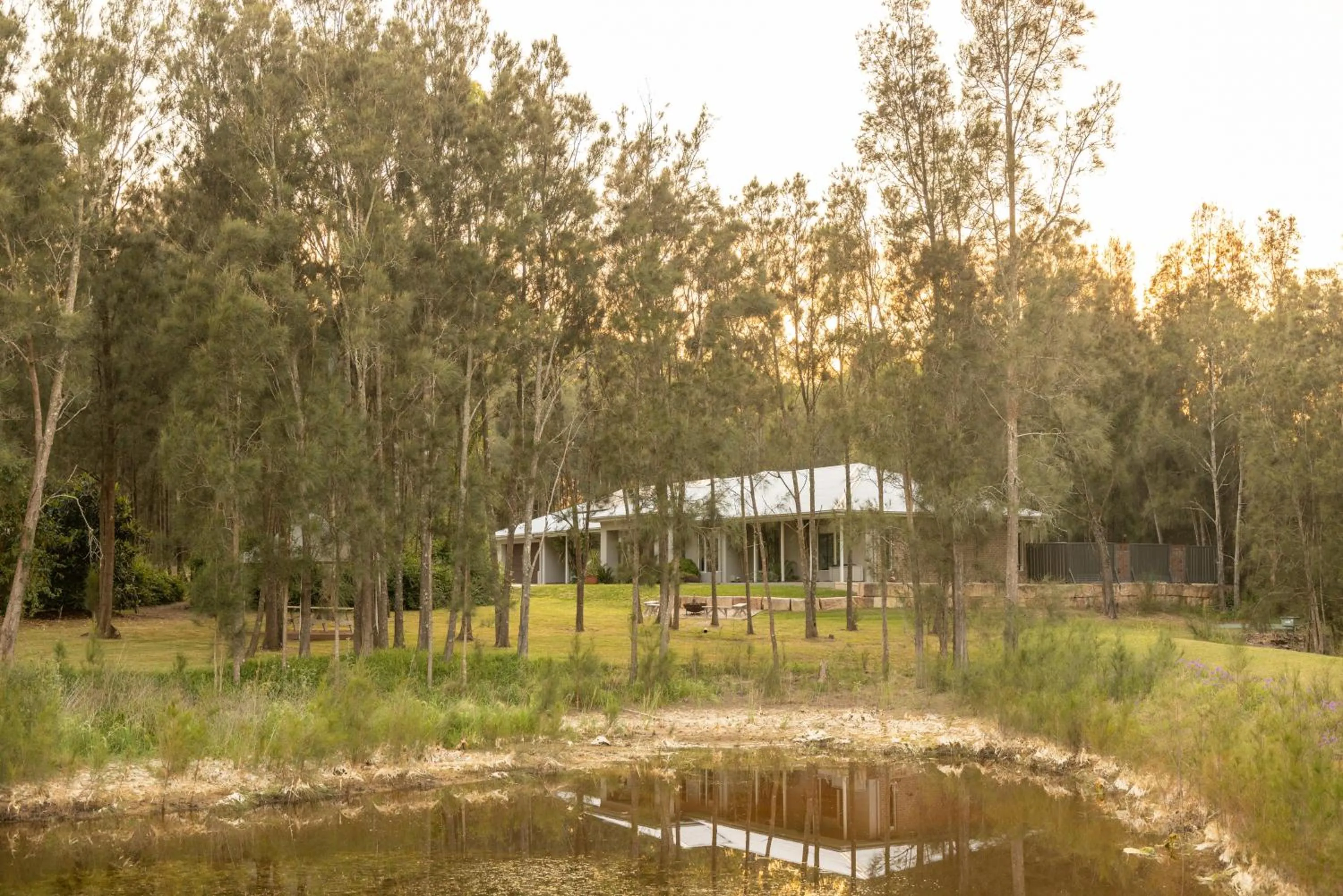 Thistle Hill Guesthouse - walk to many wineries and restaurants