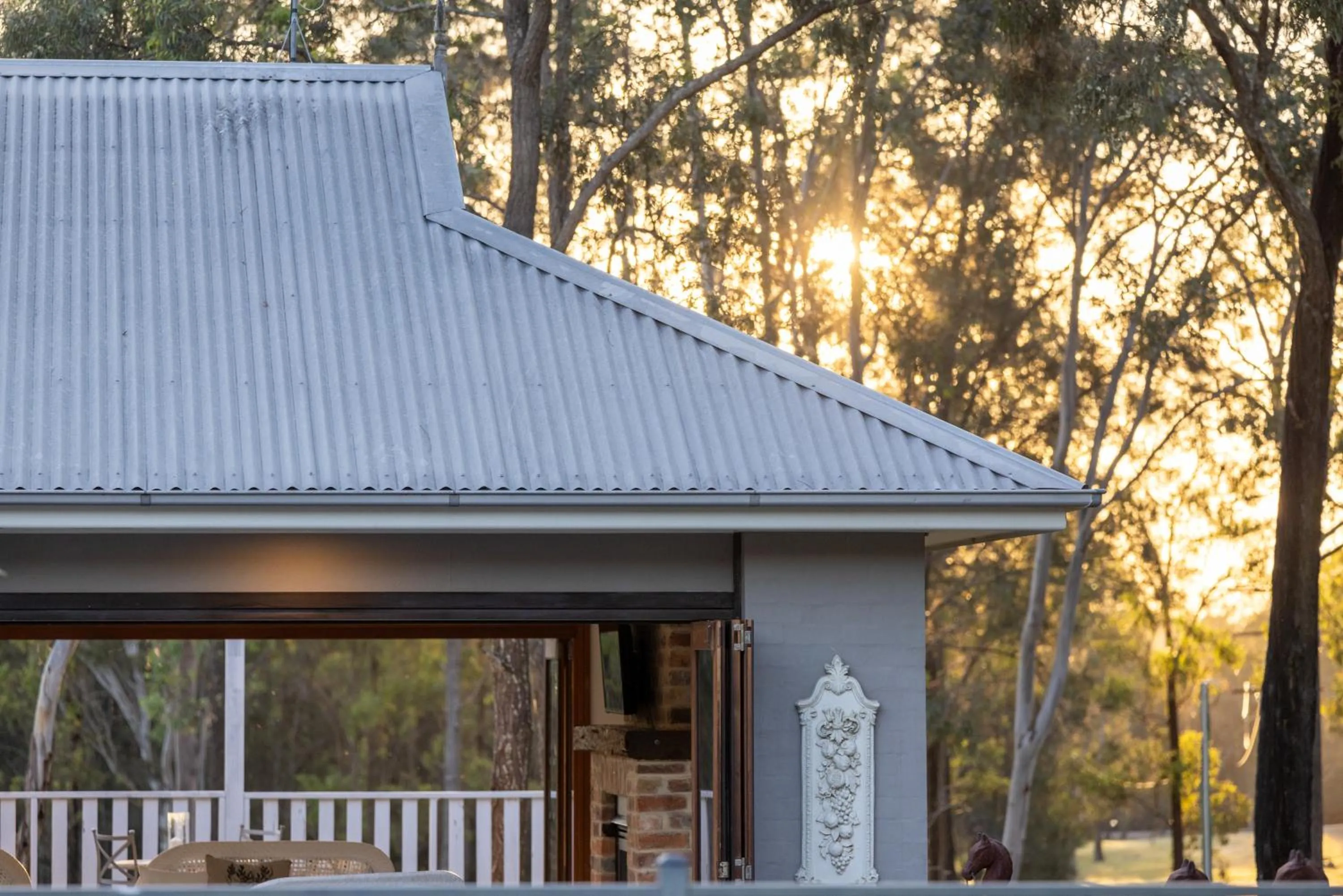 Thistle Hill Guesthouse - walk to many wineries and restaurants