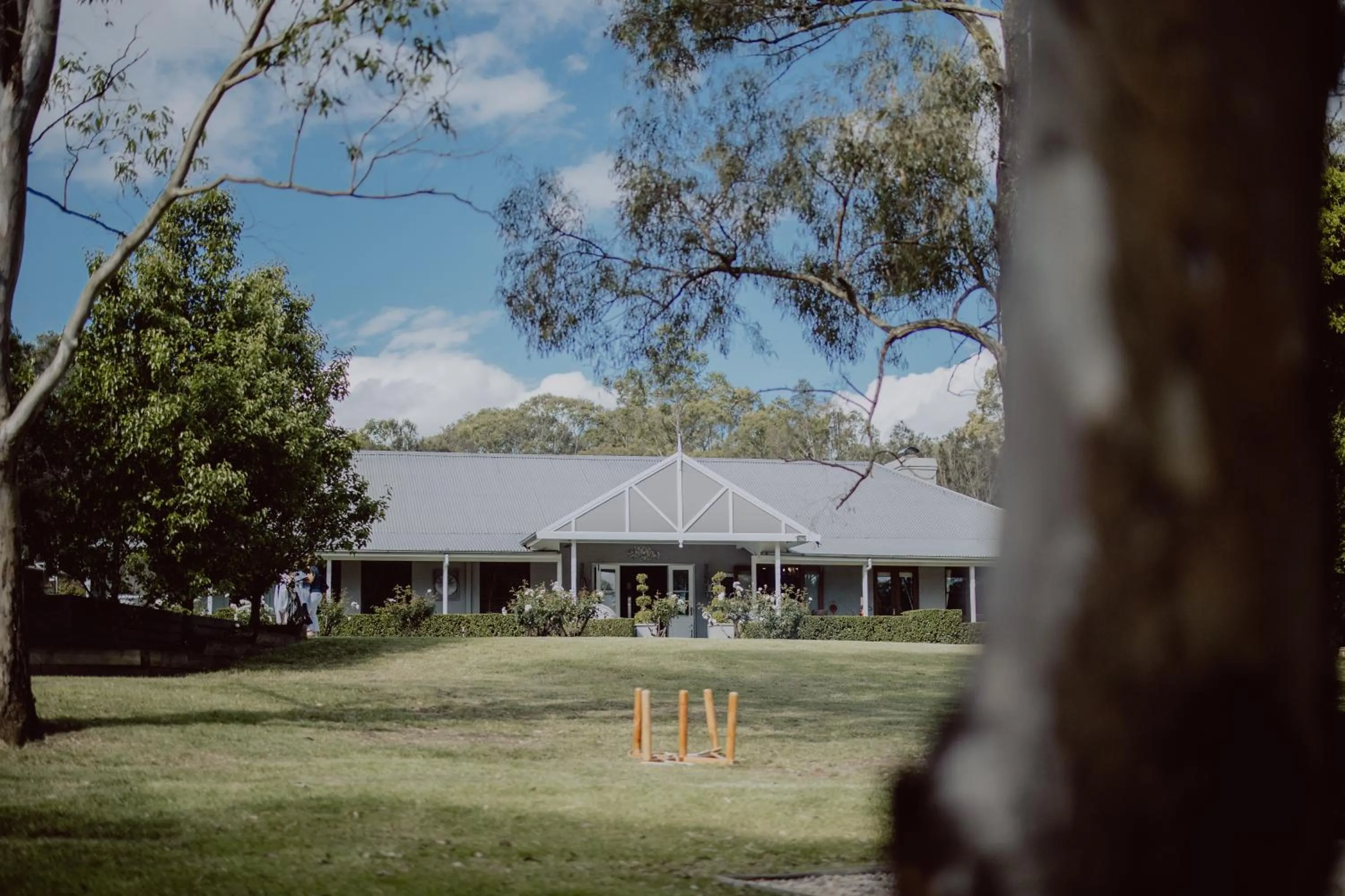 Thistle Hill Guesthouse - walk to many wineries and restaurants