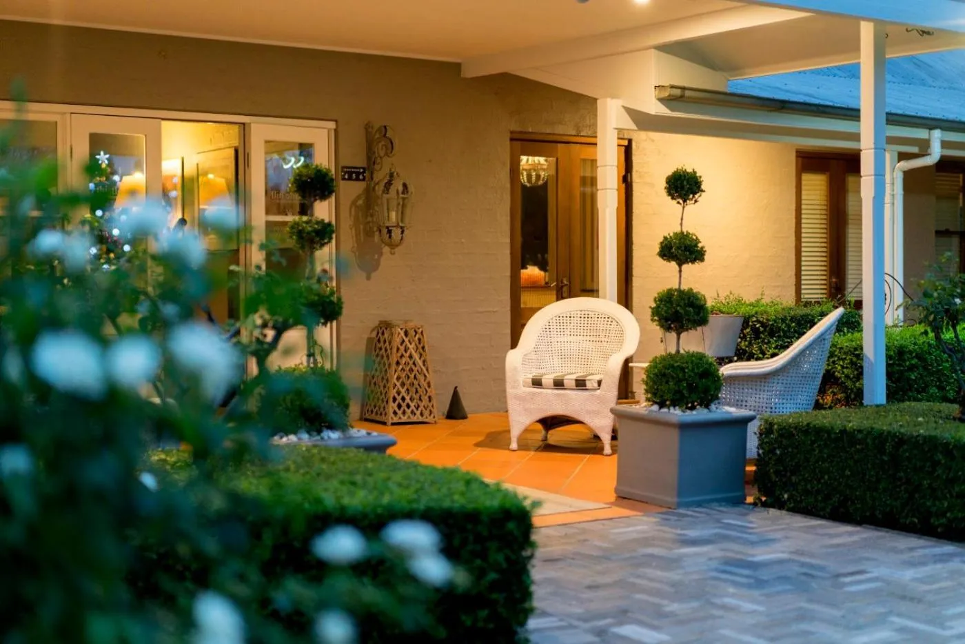 Patio in Thistle Hill Guesthouse - walk to many wineries and restaurants