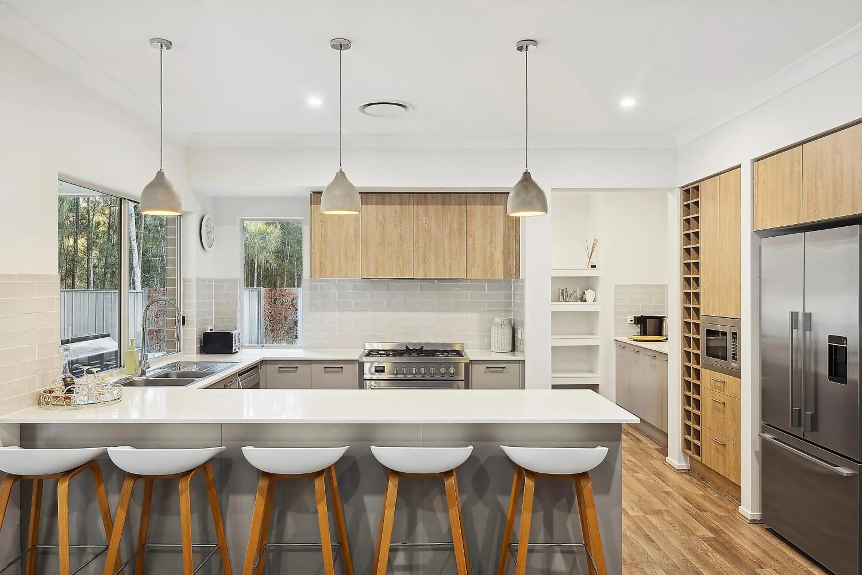 Thistle Hill Guesthouse - walk to many wineries and restaurants