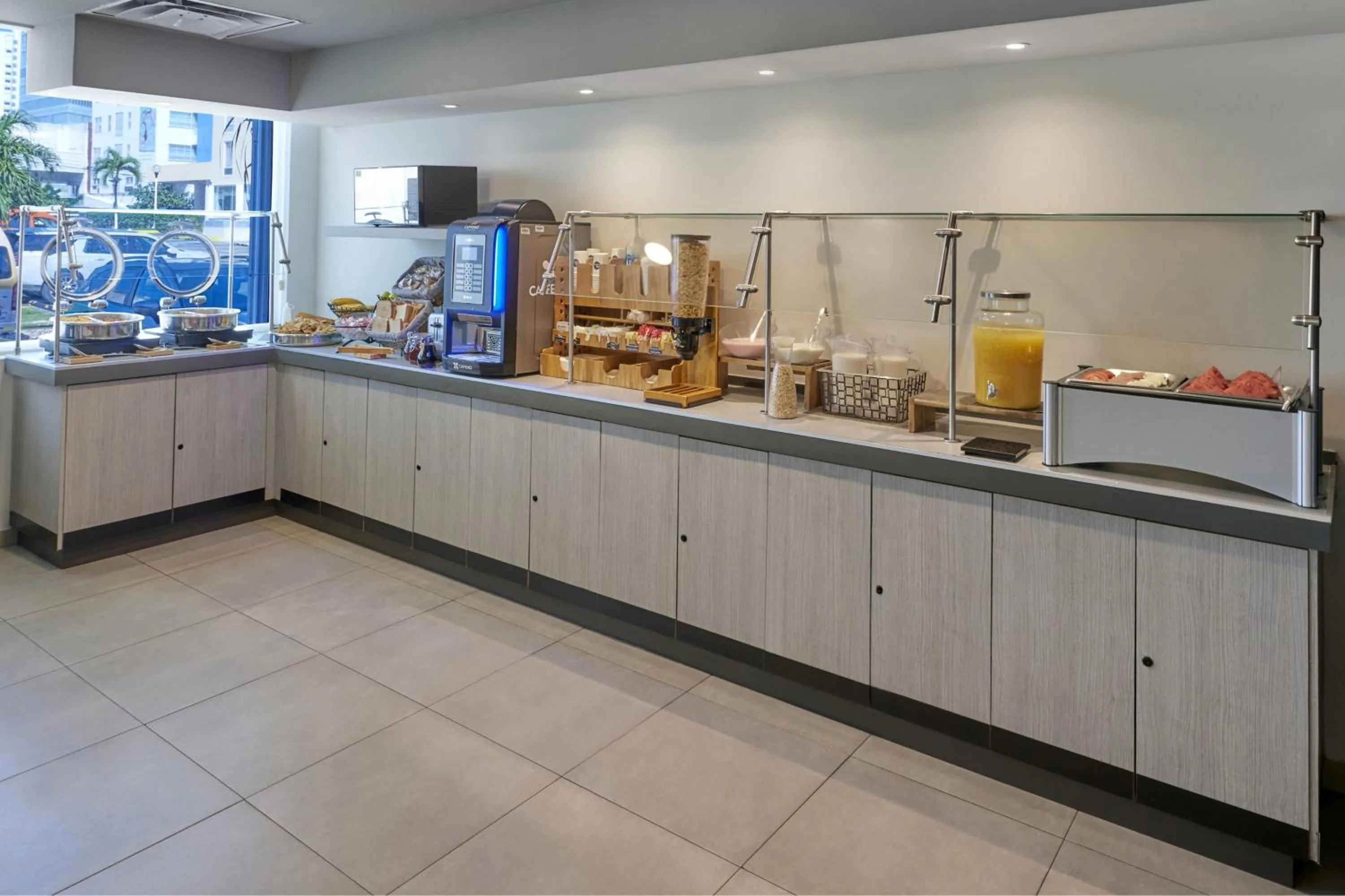 Breakfast in City Express Junior by Marriott Cancun