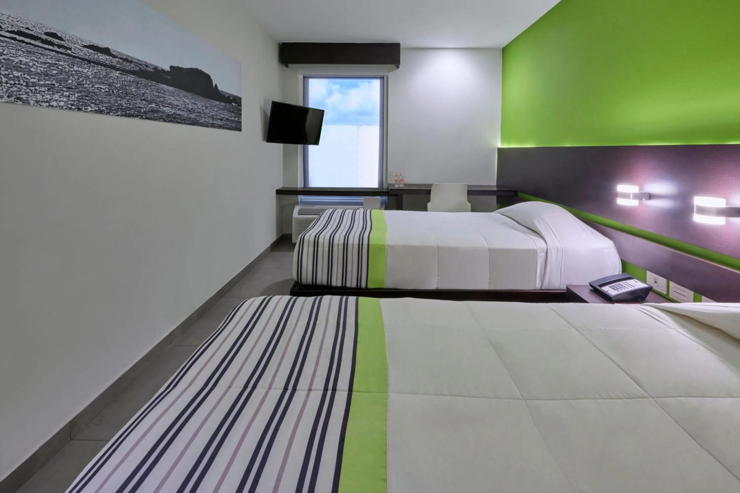 Bedroom, Bed in City Express Junior by Marriott Cancun
