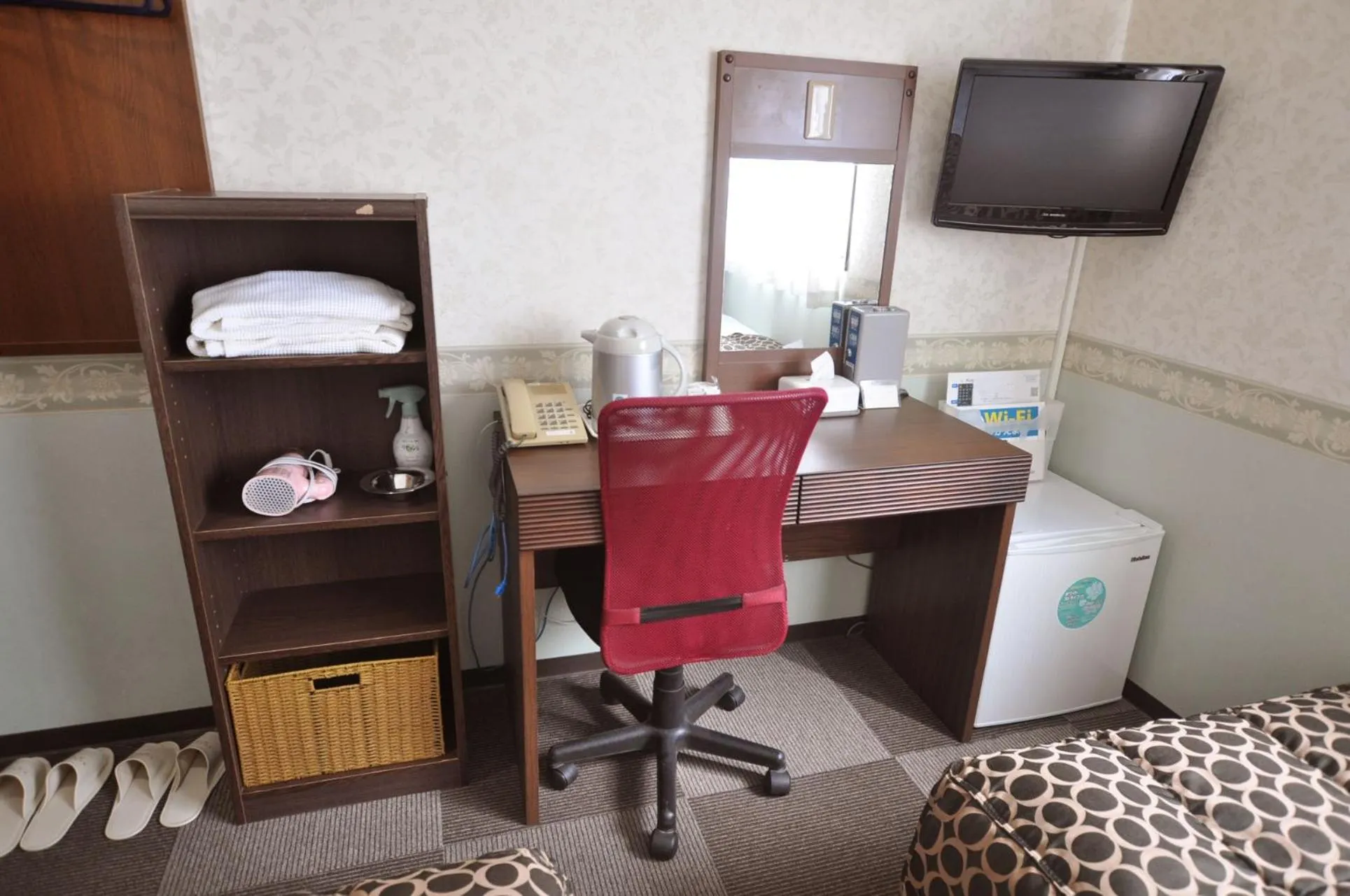 Photo of the whole room in Futsukaichi Green Hotel