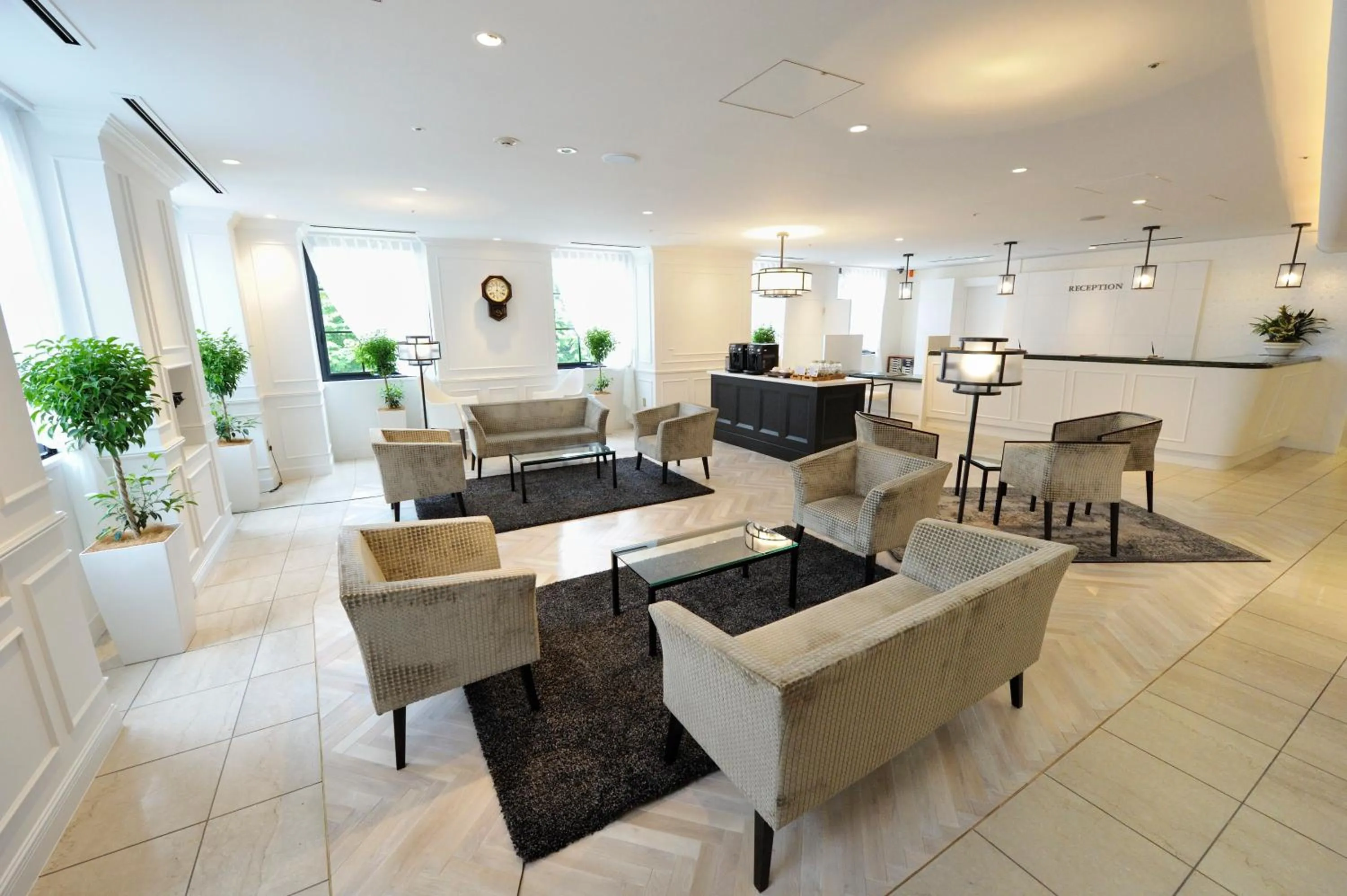 Lobby or reception in Court Hotel Shin-Yokohama