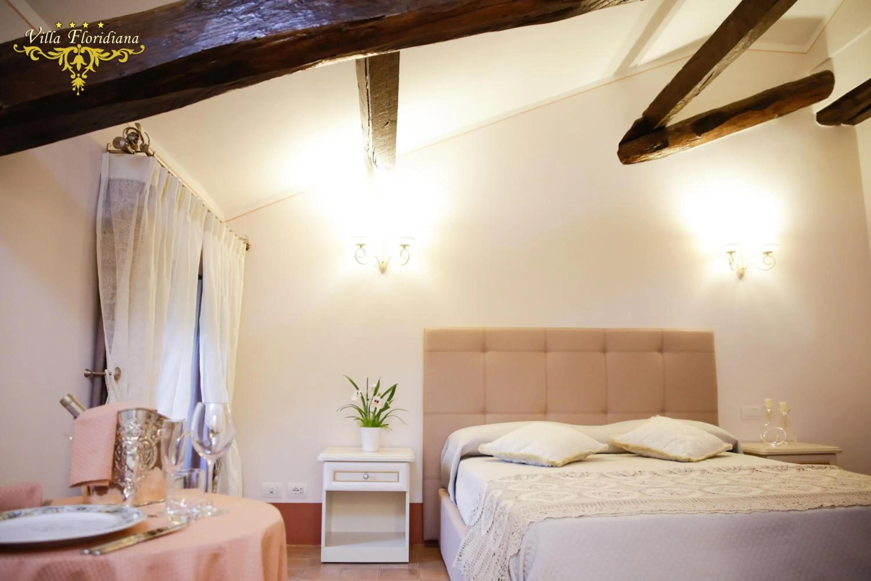 Bed in Villa Floridiana