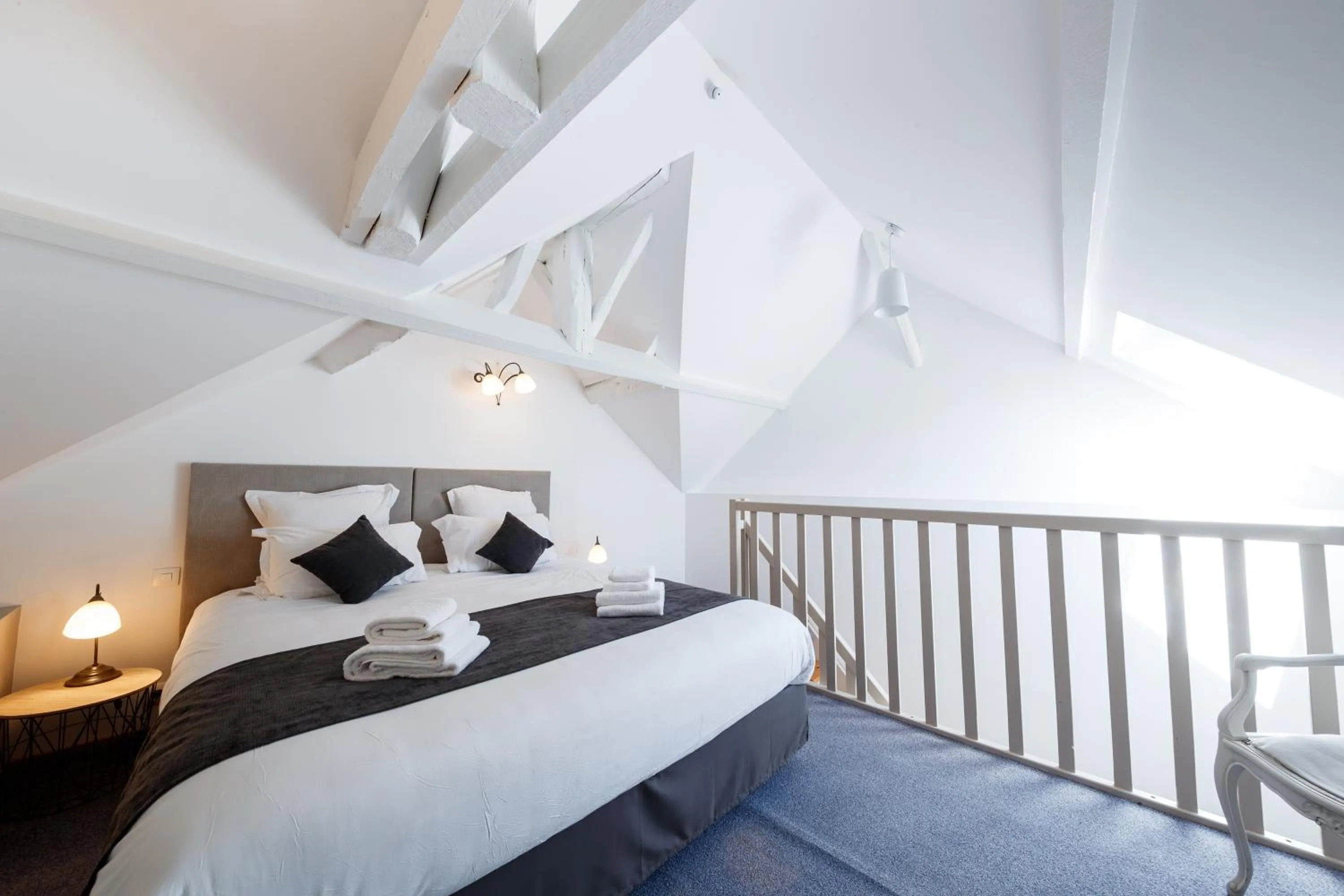 Bed in Domaine de Presle Saumur, The Originals Relais