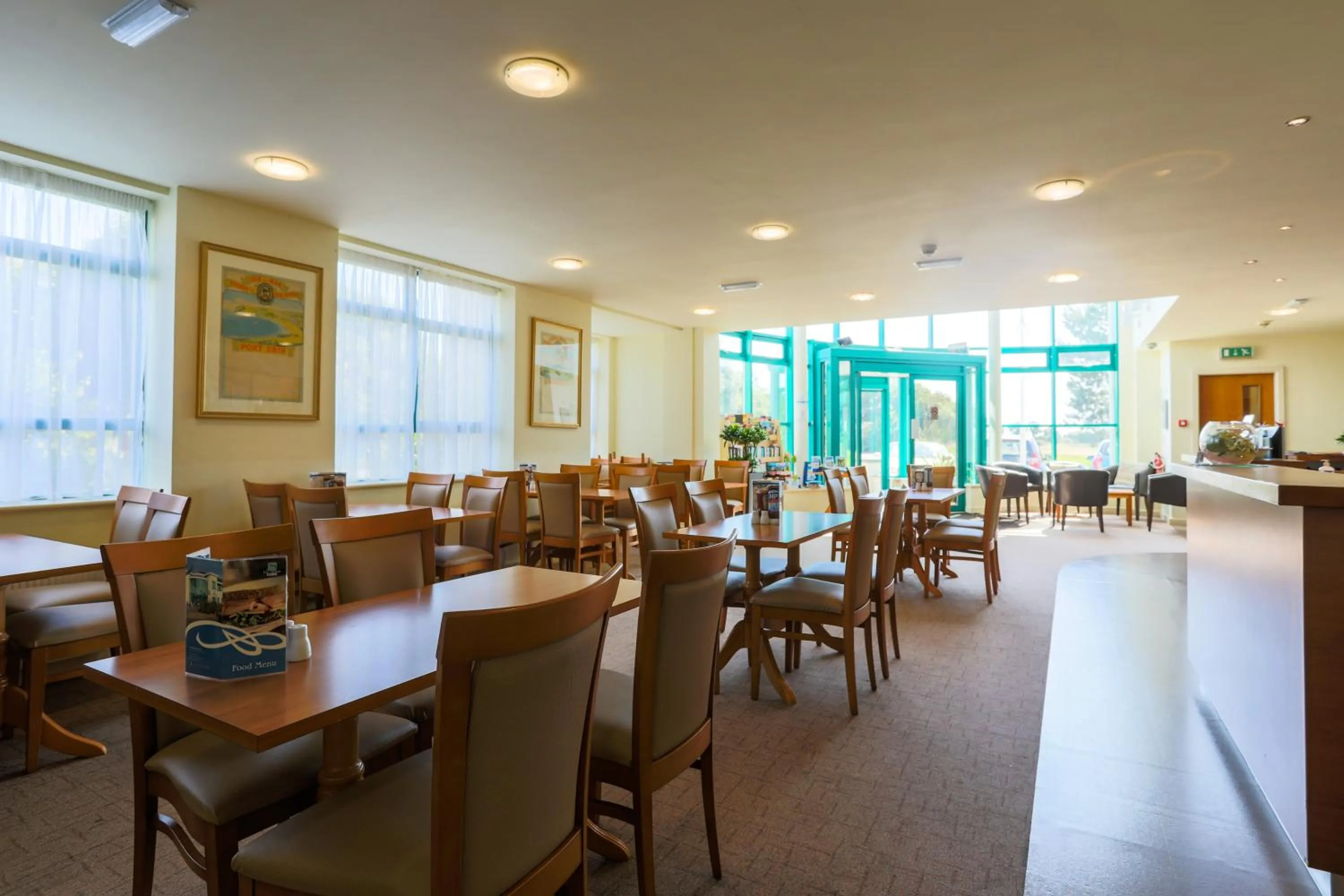 Restaurant/places to eat in Sefton Express Hotel