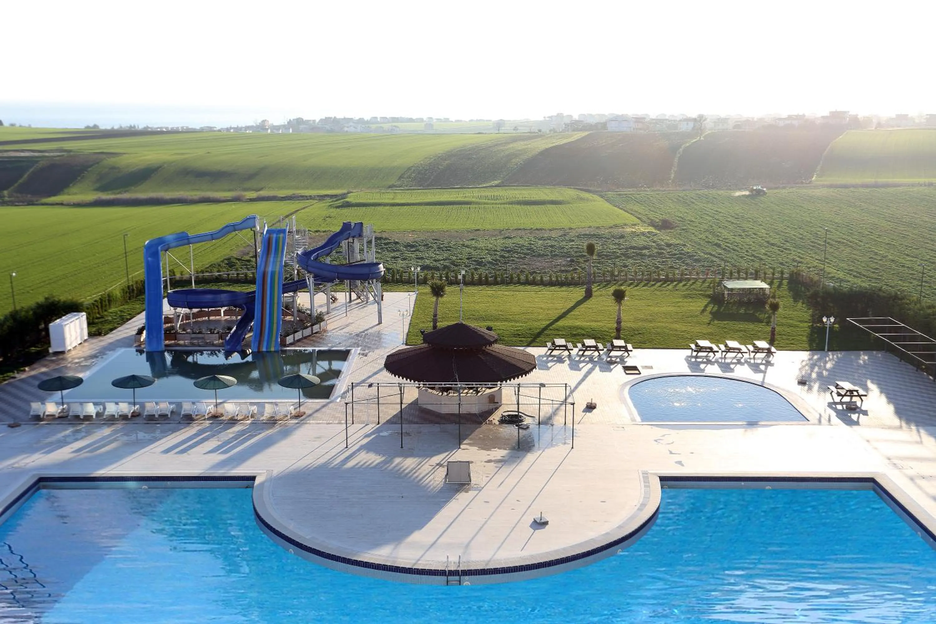 Pool view in Eser Diamond Hotel Spa & Convention Center İstanbul