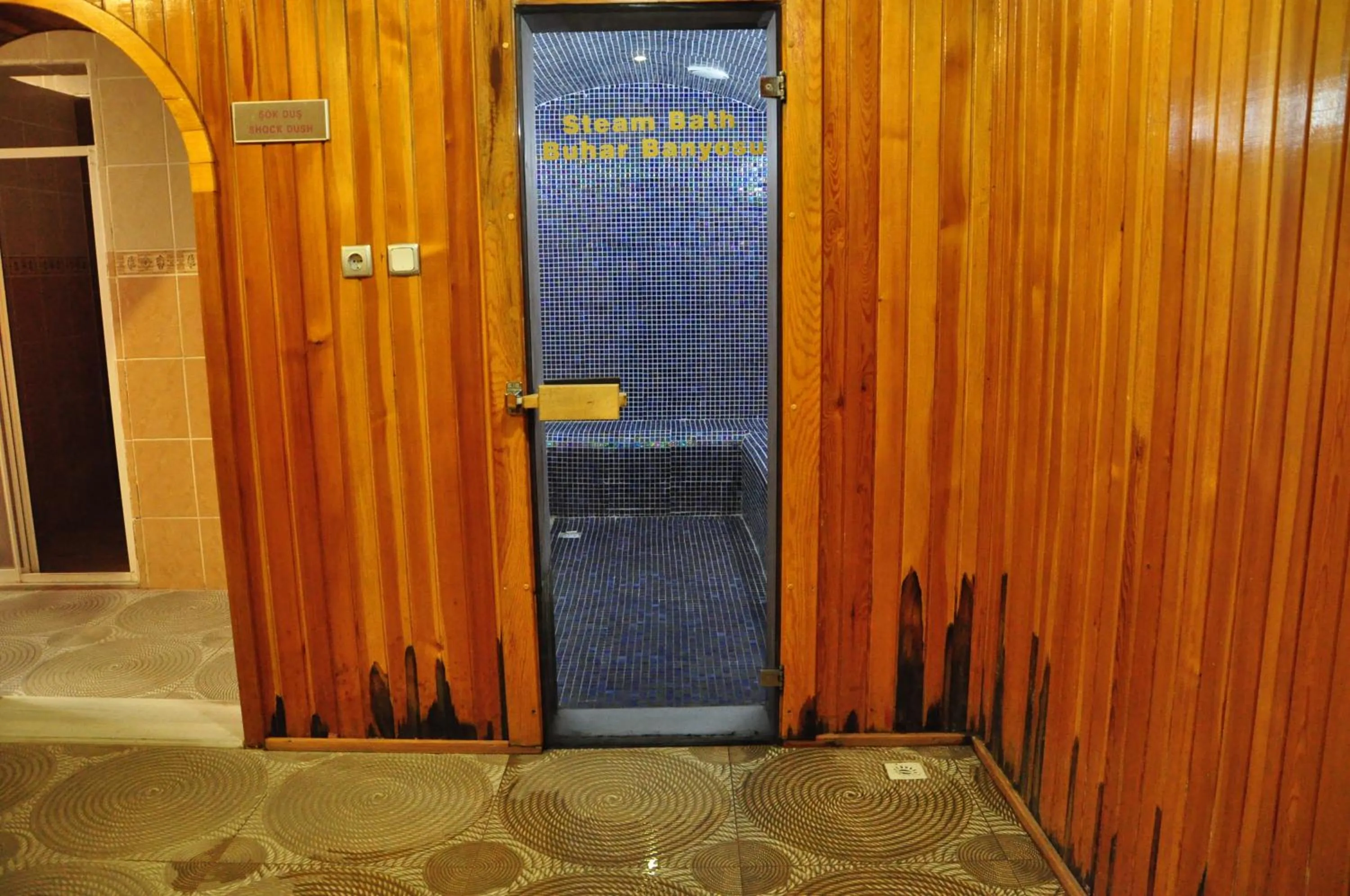 Steam room in Eser Diamond Hotel Spa & Convention Center İstanbul