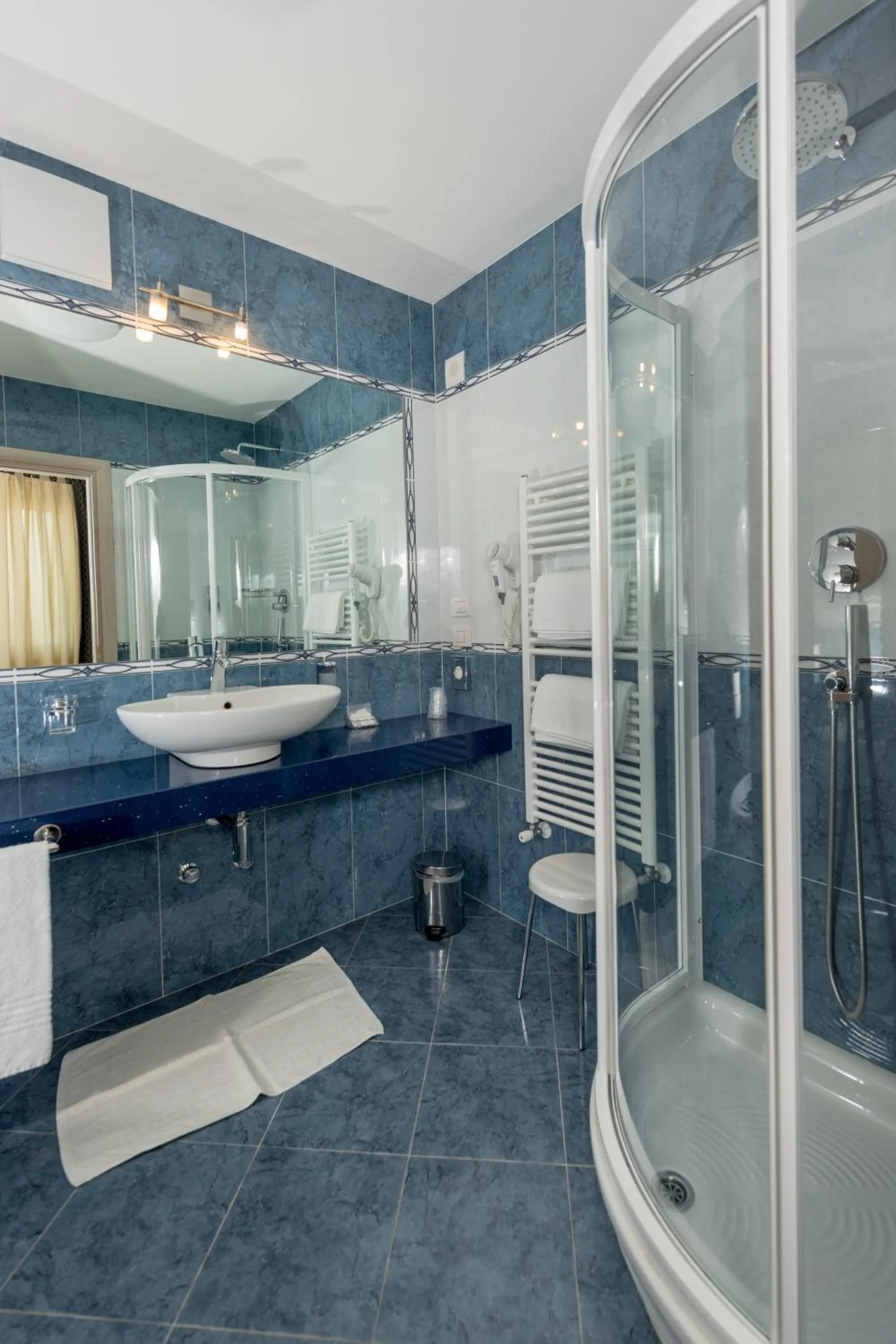 Shower in Family Hotel Andes - Only for Family