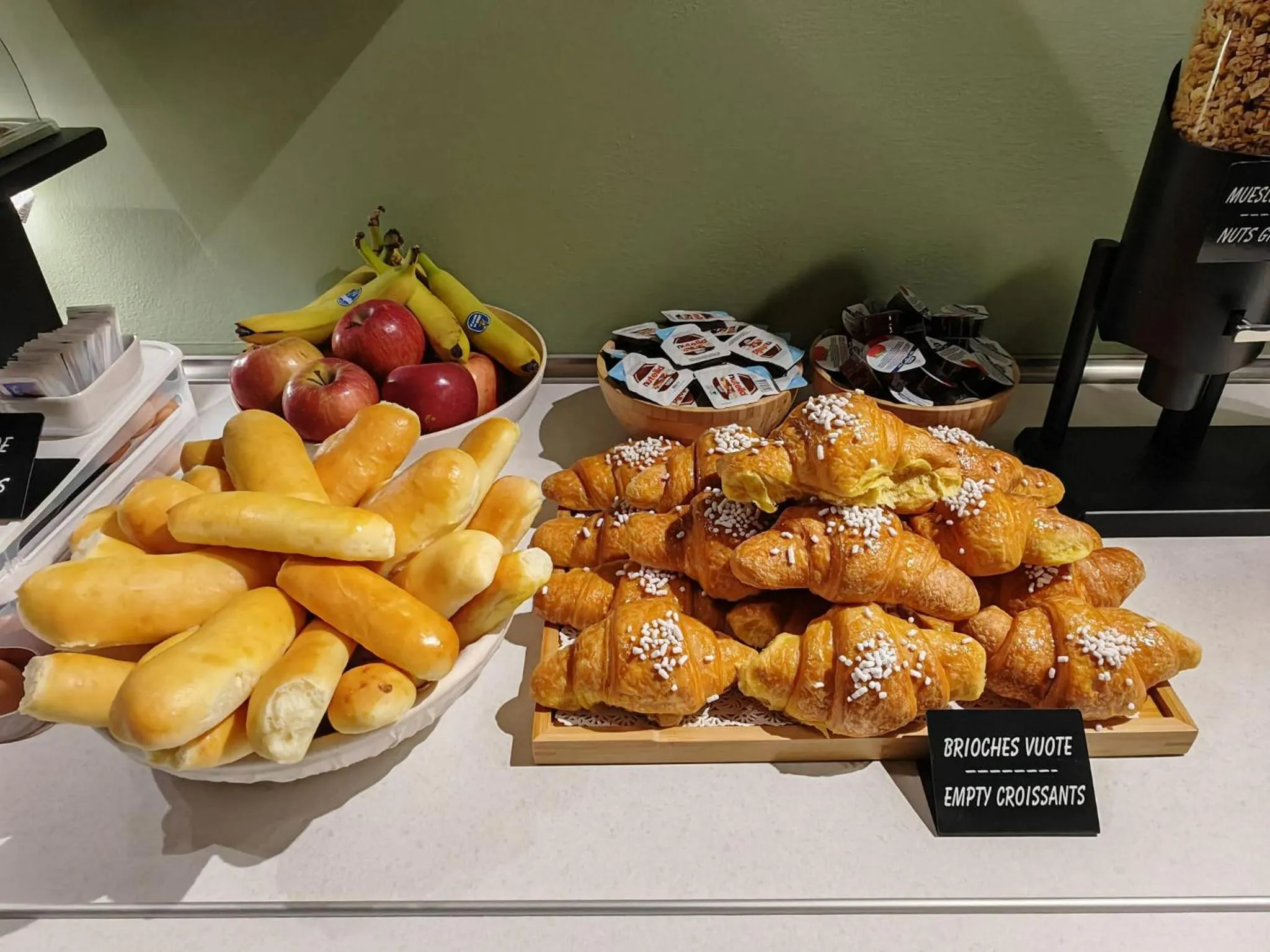 Breakfast in Alkimia Smart Rooms